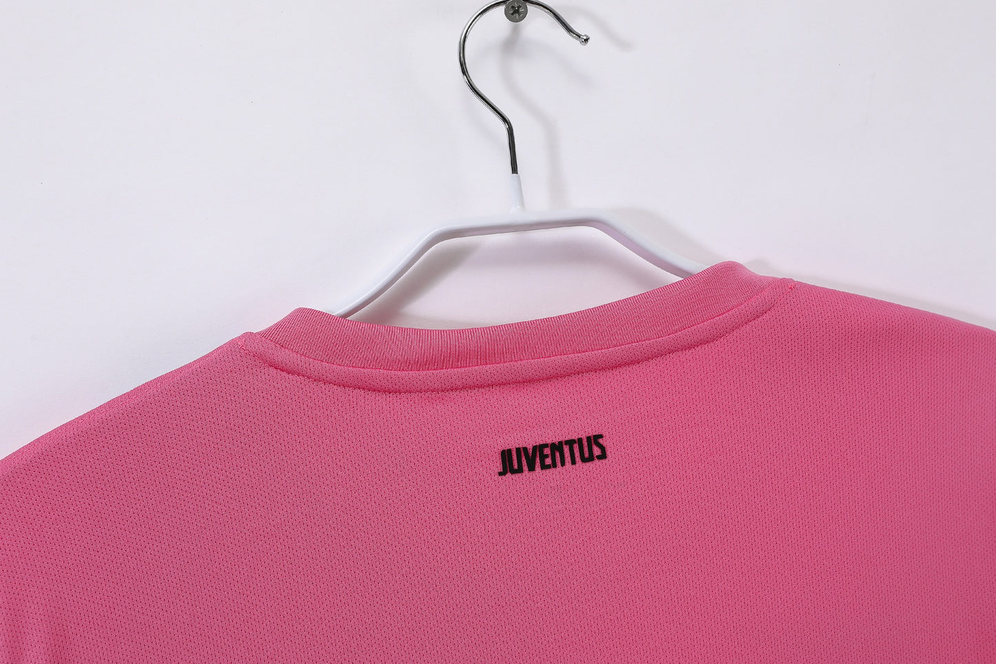 Camiseta Rosa de Visitante de la Juventus 2011-2012