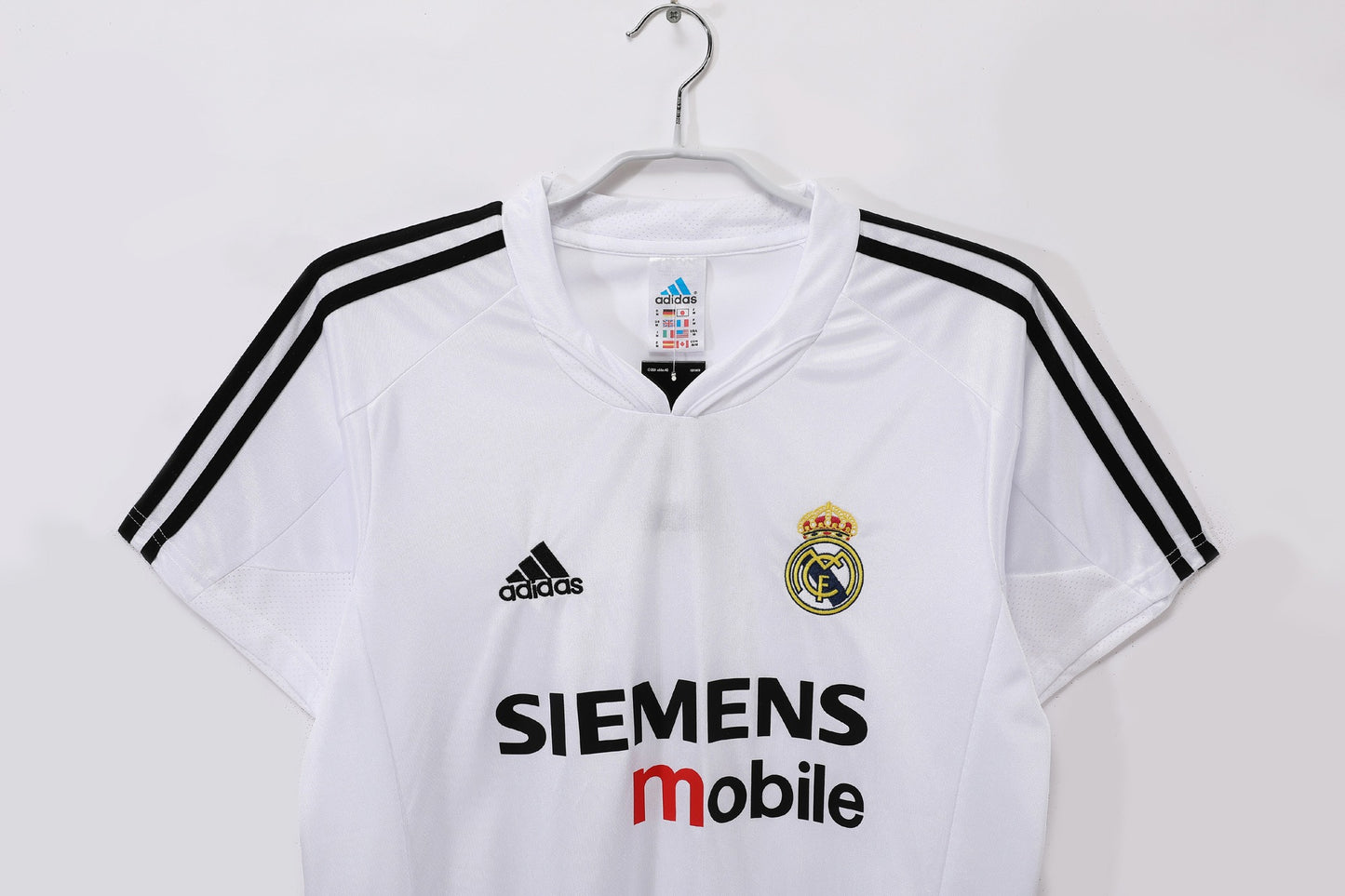 Real Madrid 2004-2005 Home Retro Football Shirt