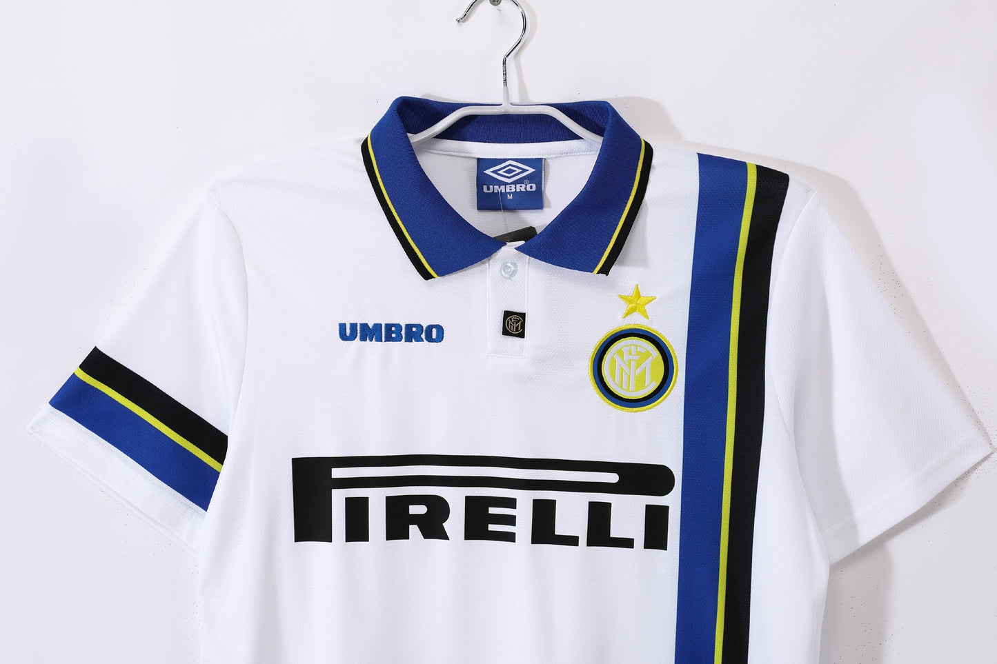 Camiseta de fútbol retro del Inter de Milán 1997-1998 de visitante