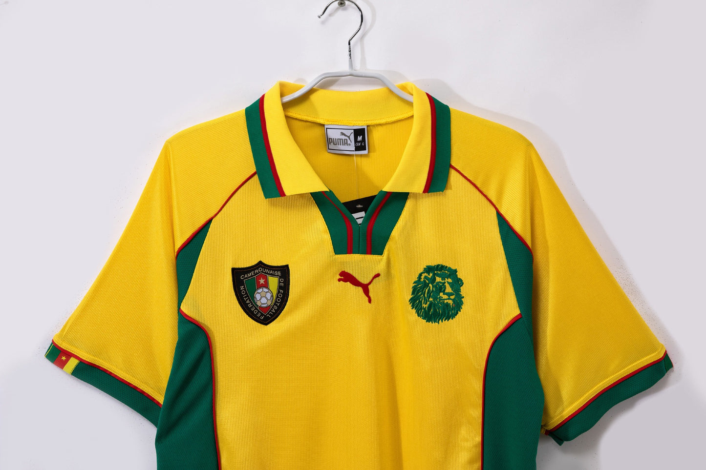 Maillot de foot rétro jaune extérieur Cameroun 1998-1999