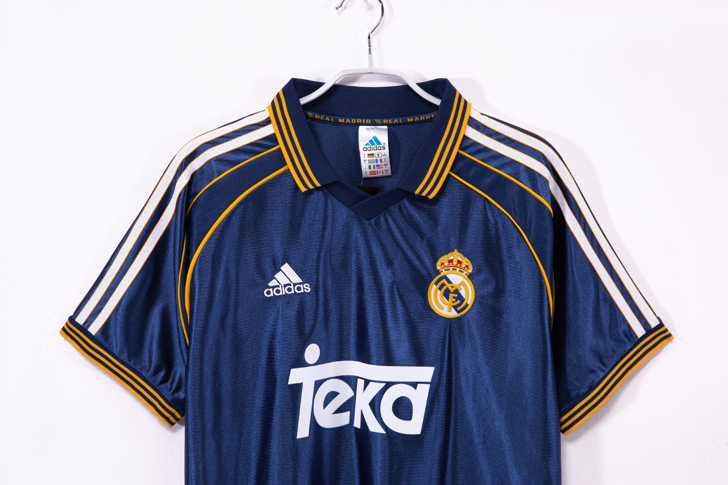 Camiseta de fútbol retro azul de la segunda equipación del Real Madrid 1998-2000