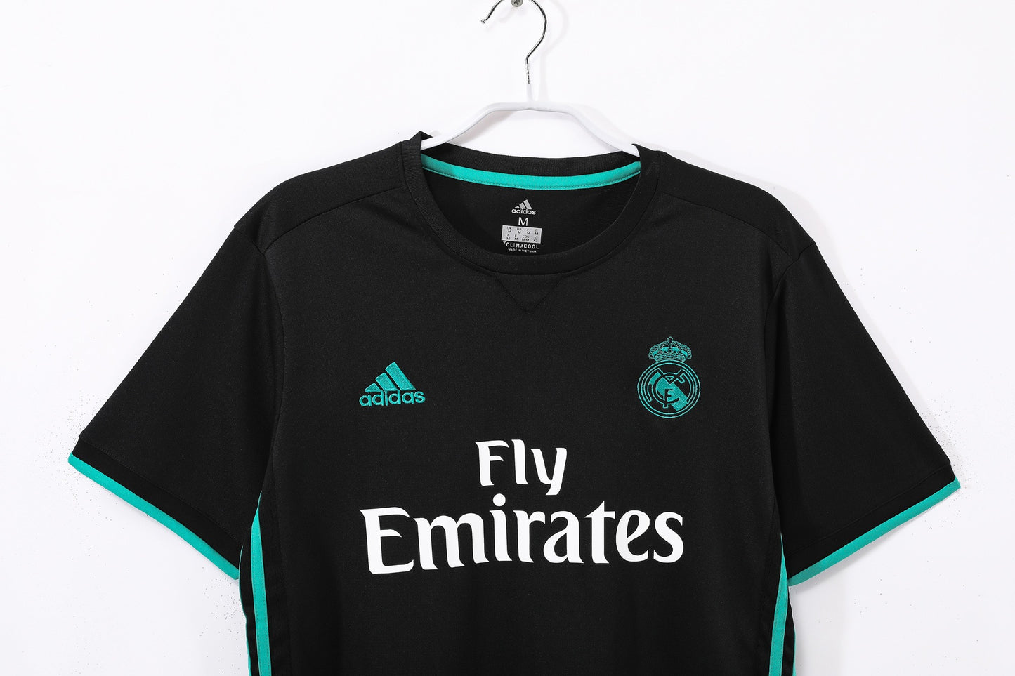 Camiseta de fútbol retro del Real Madrid 2017-2018 para visitante