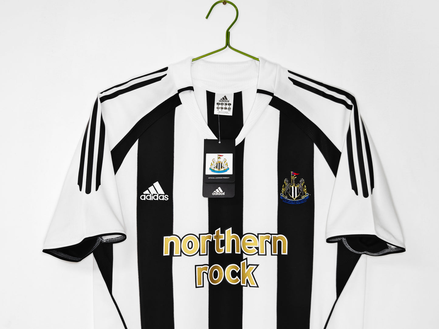 Camiseta de local del Newcastle United 2005-2006