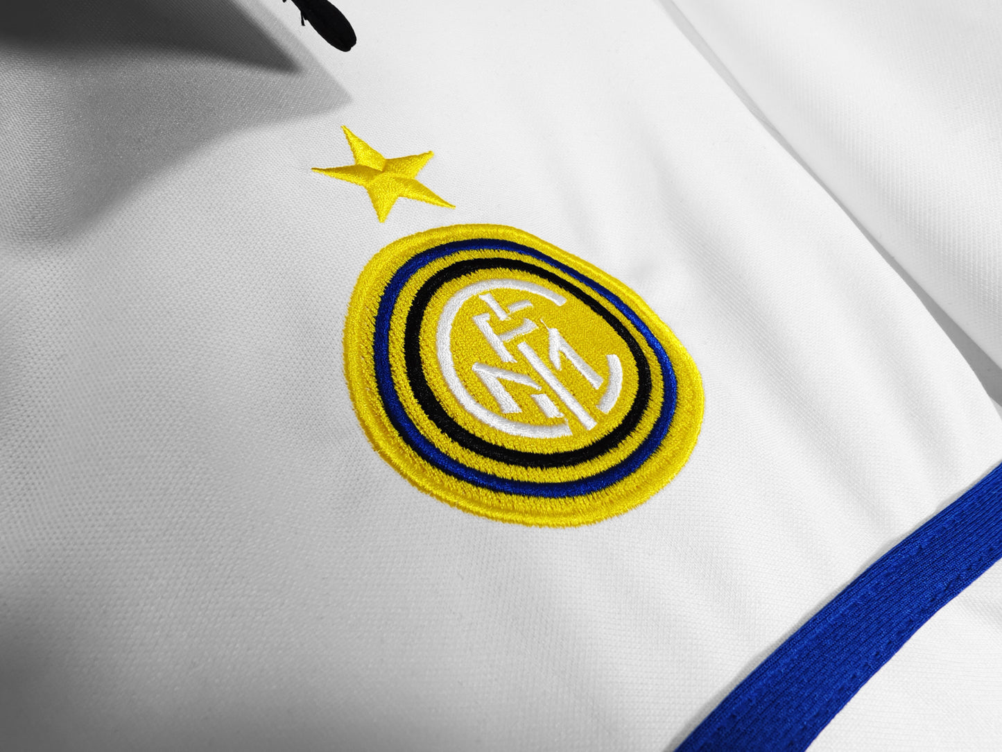 Camiseta blanca de visitante del Inter de Milán 1998-1999