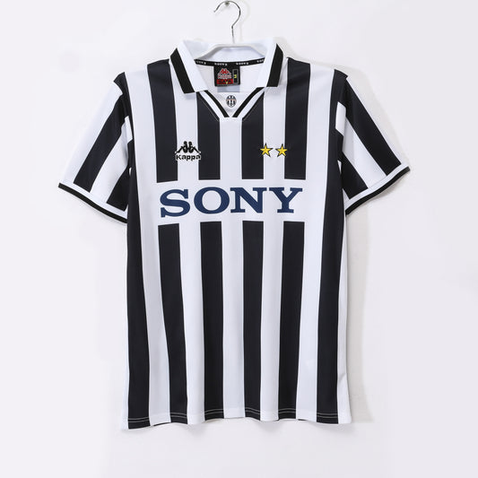 Camiseta de fútbol retro del Juventus 1995-1997 local