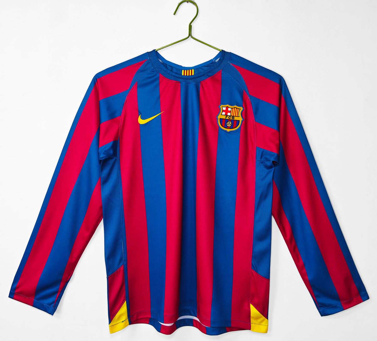 Barcelona 2005-2006 Home Long Sleeve Jersey