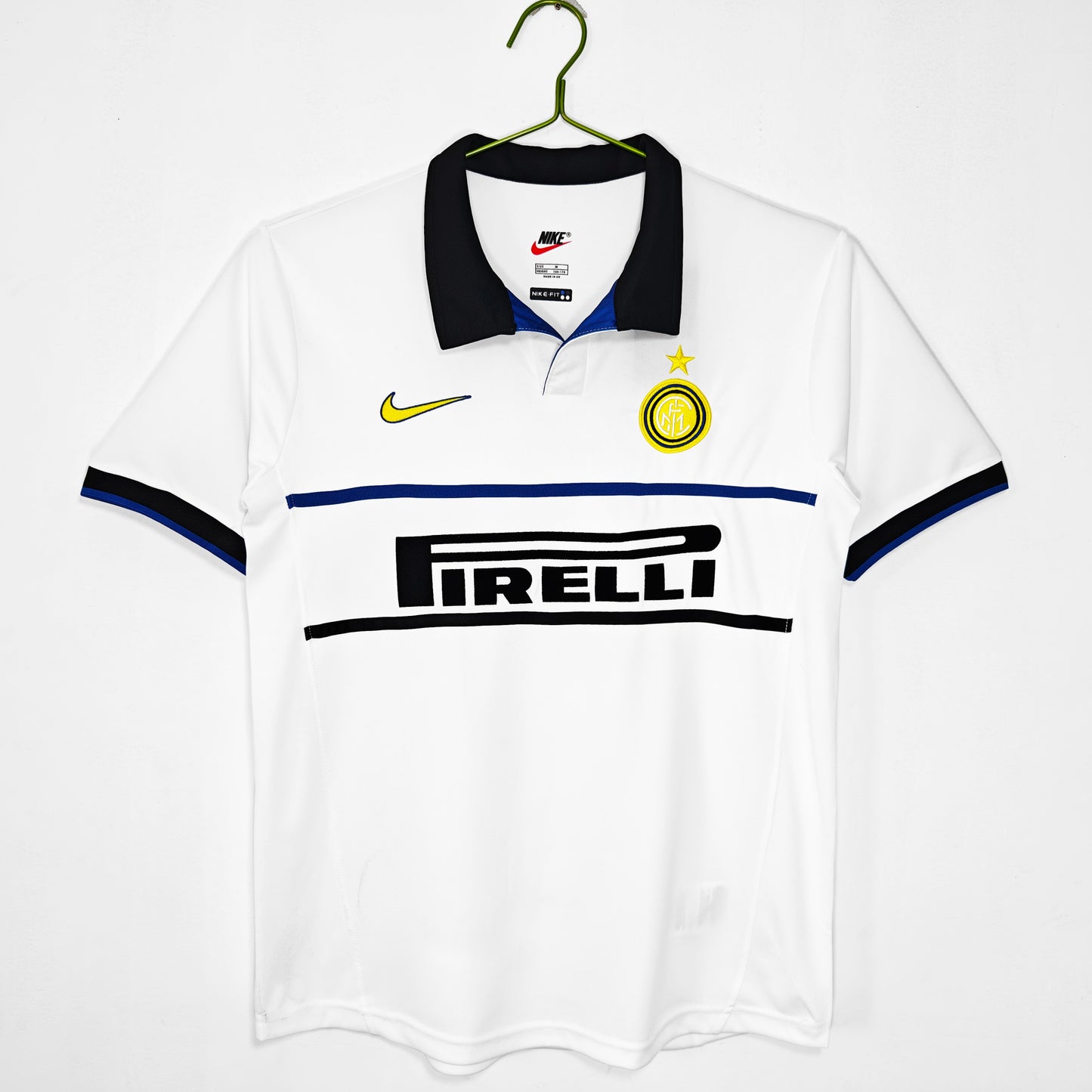 Camiseta blanca de visitante del Inter de Milán 1998-1999