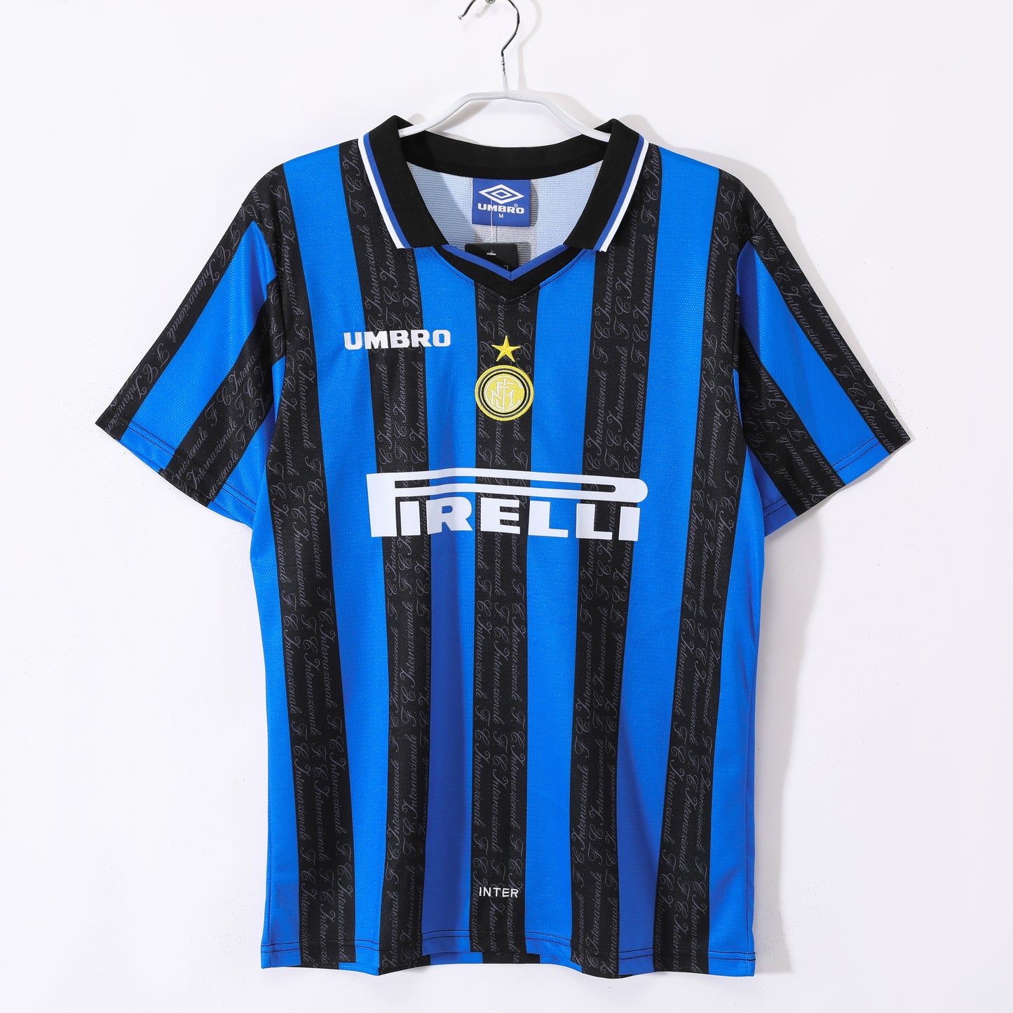Camiseta de fútbol retro del Inter de Milán 1997-1998 local