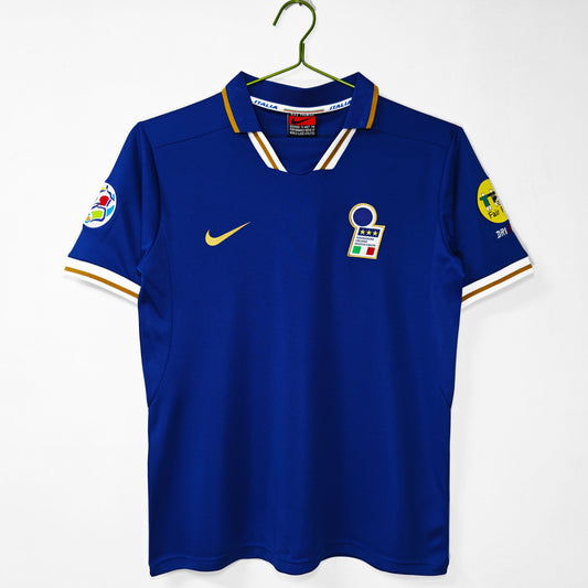Camiseta local de Italia 1996