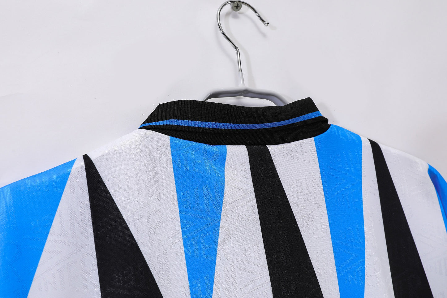 Inter Milan 1992-1993 Away White Retro Football Shirt