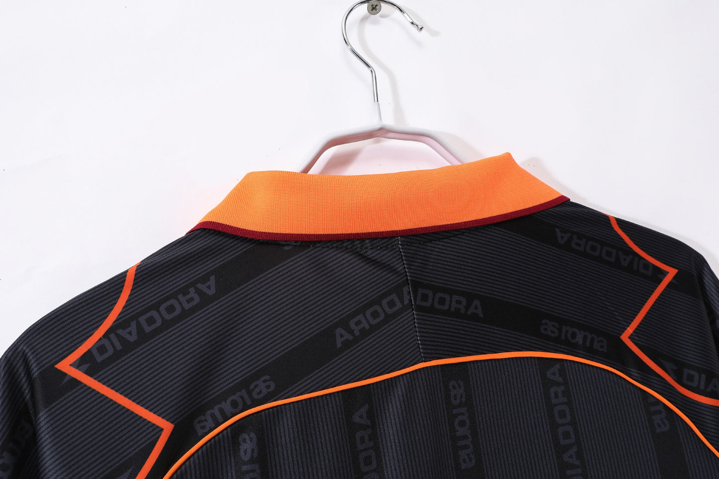 Camiseta de fútbol retro de visitante de la Roma 1999-2000