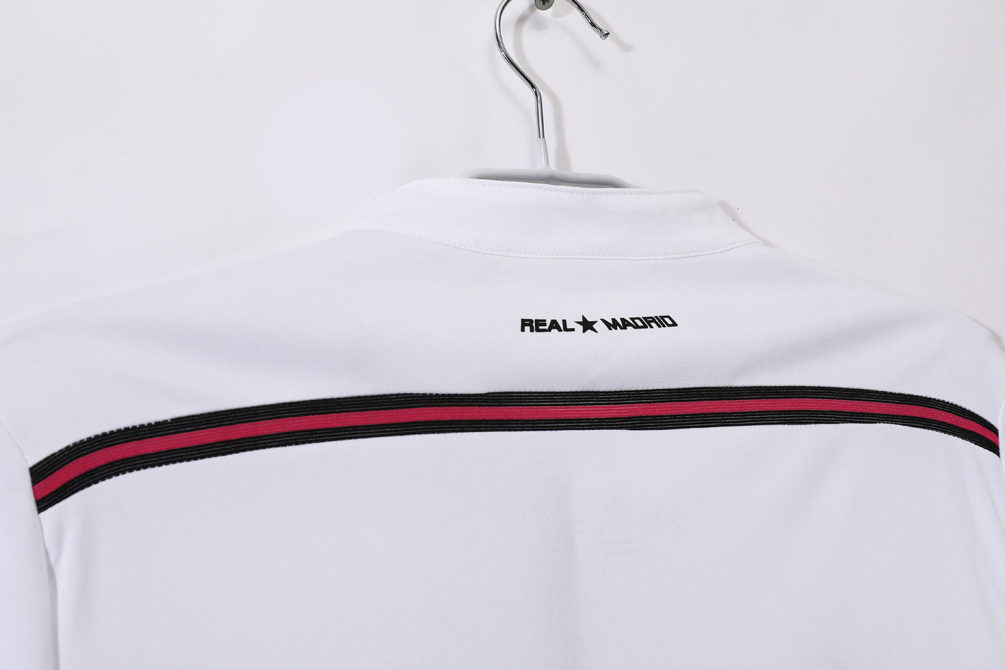Camiseta retro de fútbol local del Real Madrid 2014-2015