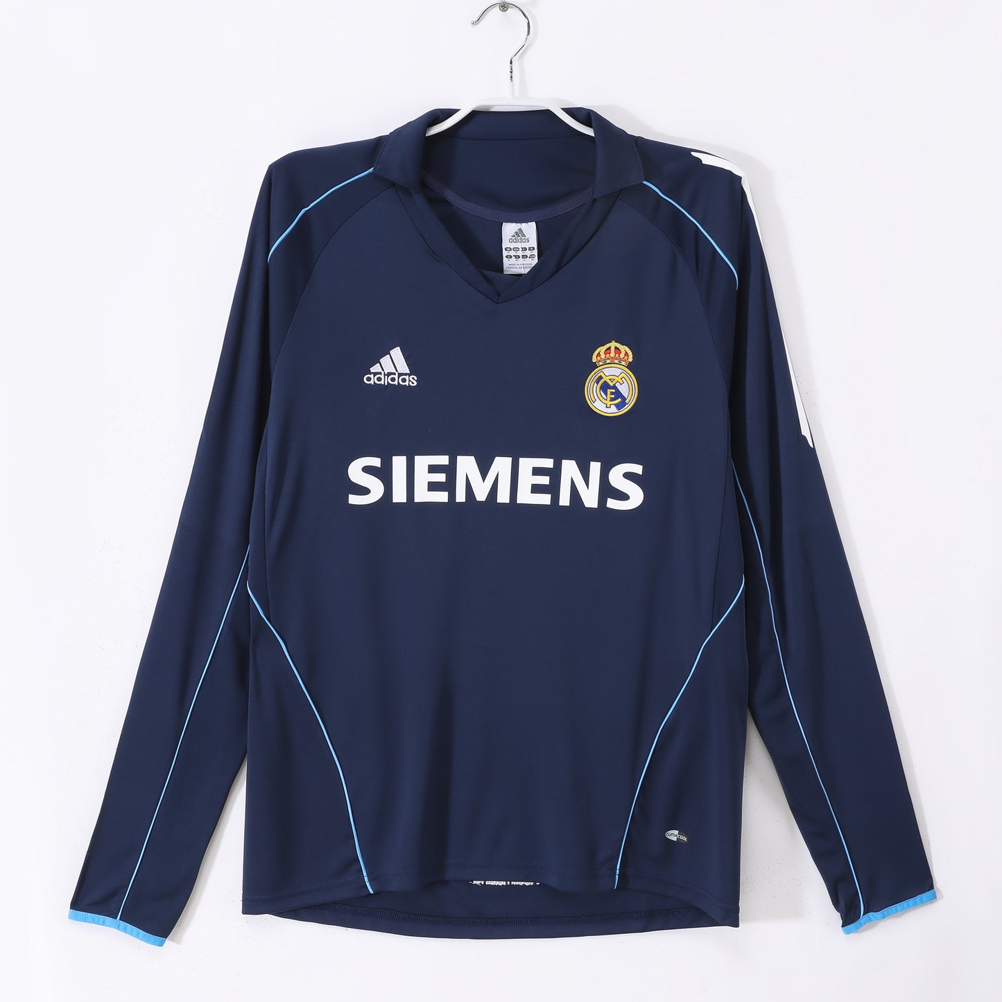 Maillot extérieur bleu à manches longues du Real Madrid 2005-2006