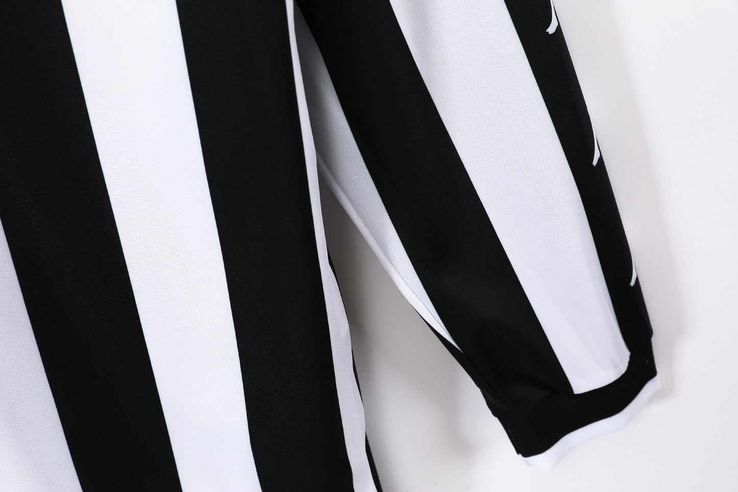 Camiseta de fútbol retro de manga larga de la Juventus 1999-2000 para el hogar