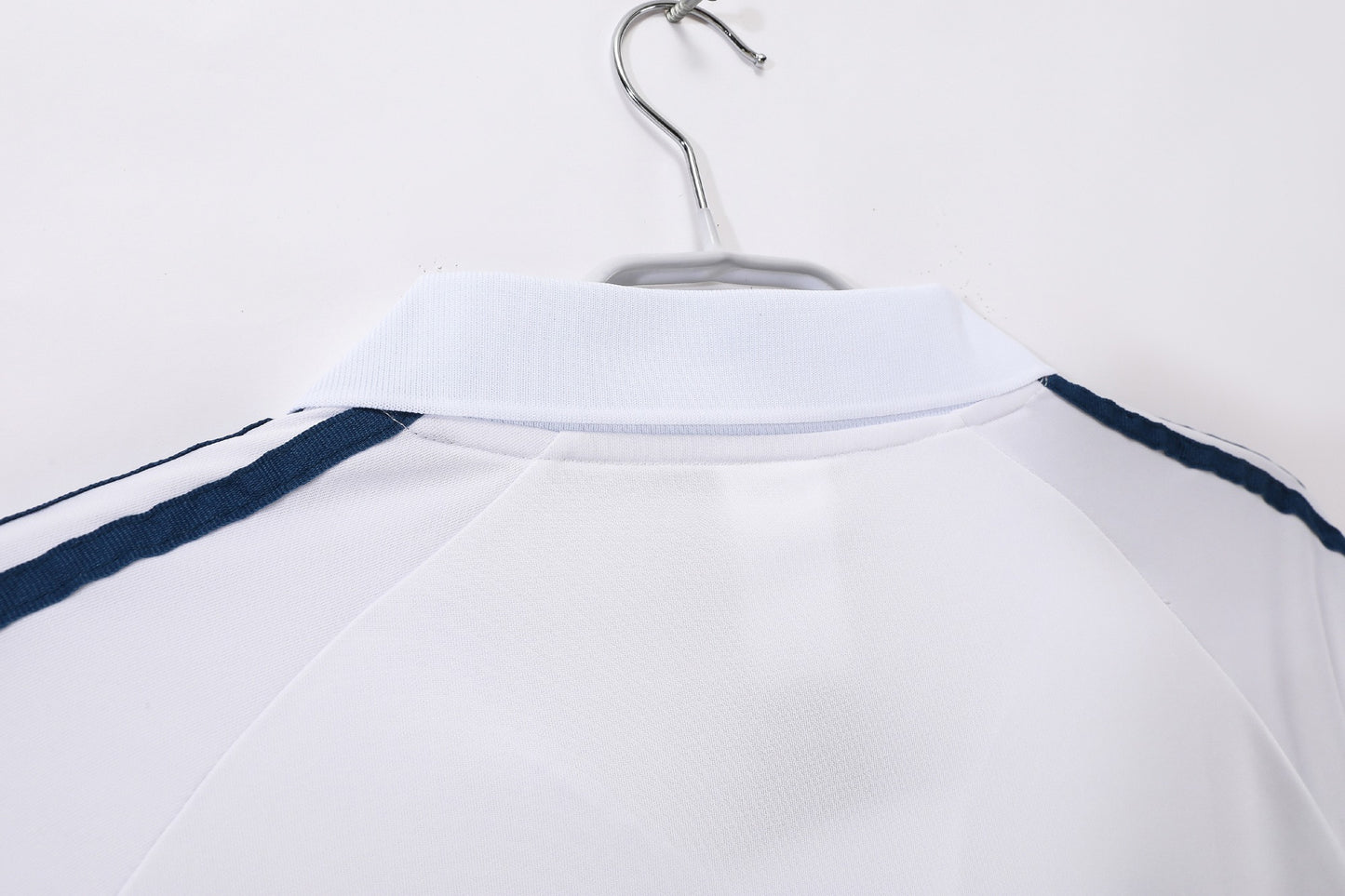 Real Madrid 2001-2002 Home Retro Football Shirt