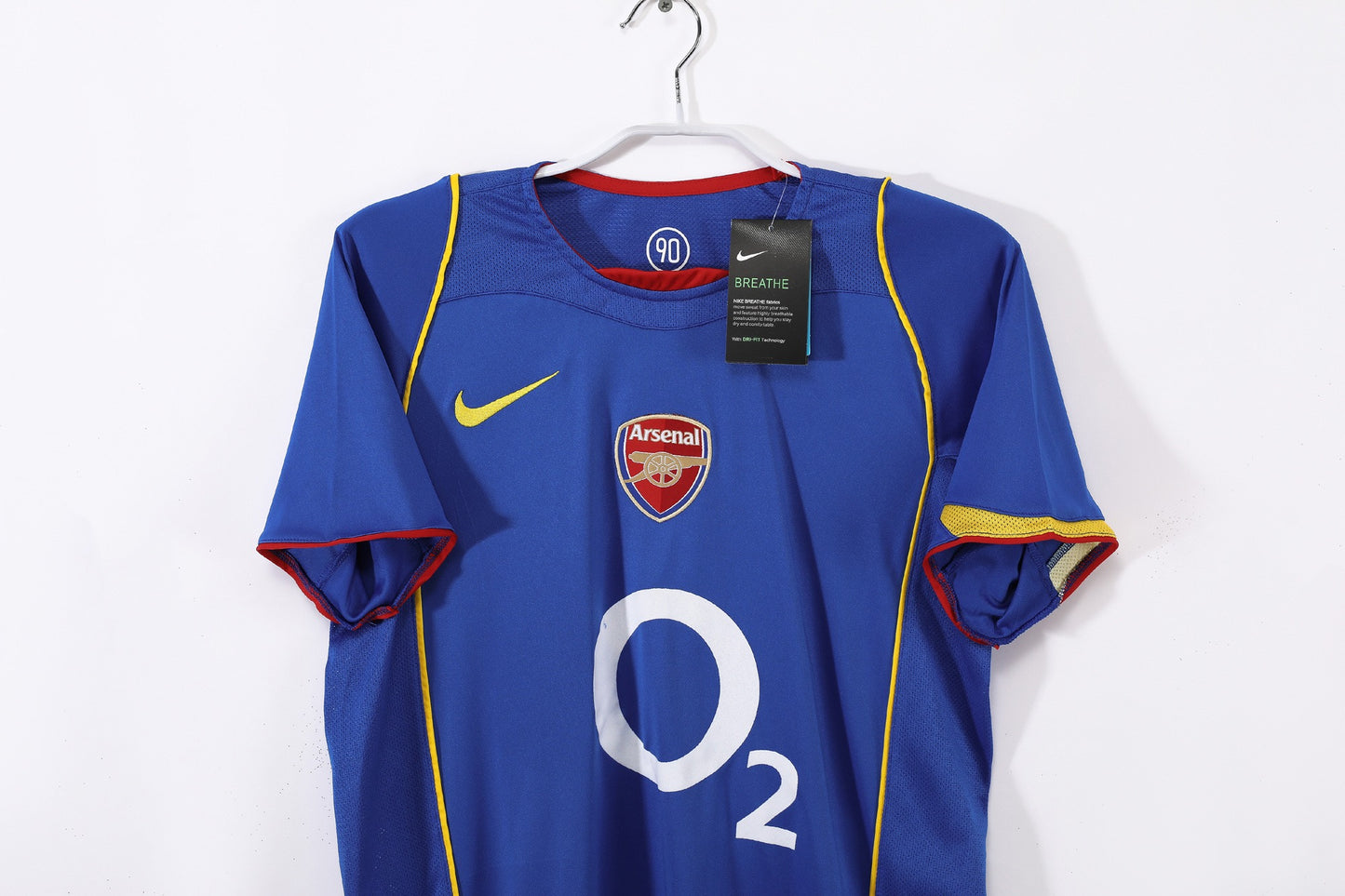 Maillot de football rétro Arsenal extérieur 2004-2005