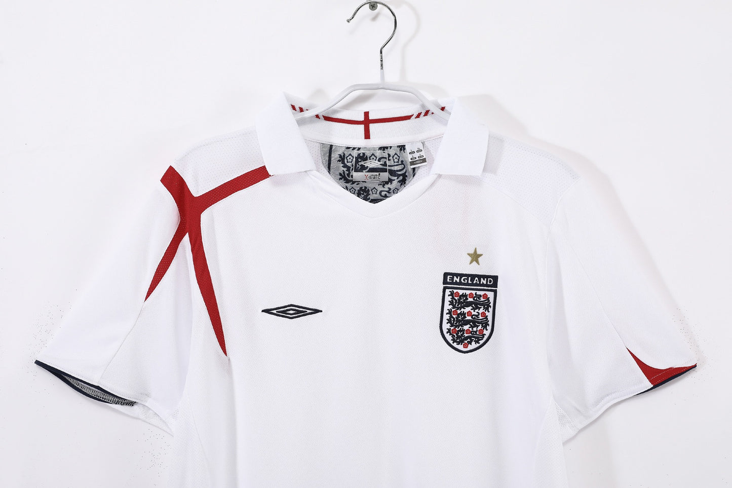 Camiseta de fútbol retro Inglaterra 2006 local