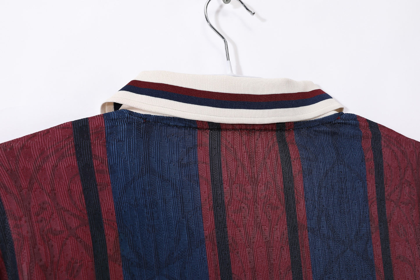 Maillot Rétro Domicile du FC Barcelone 125ème Anniversaire