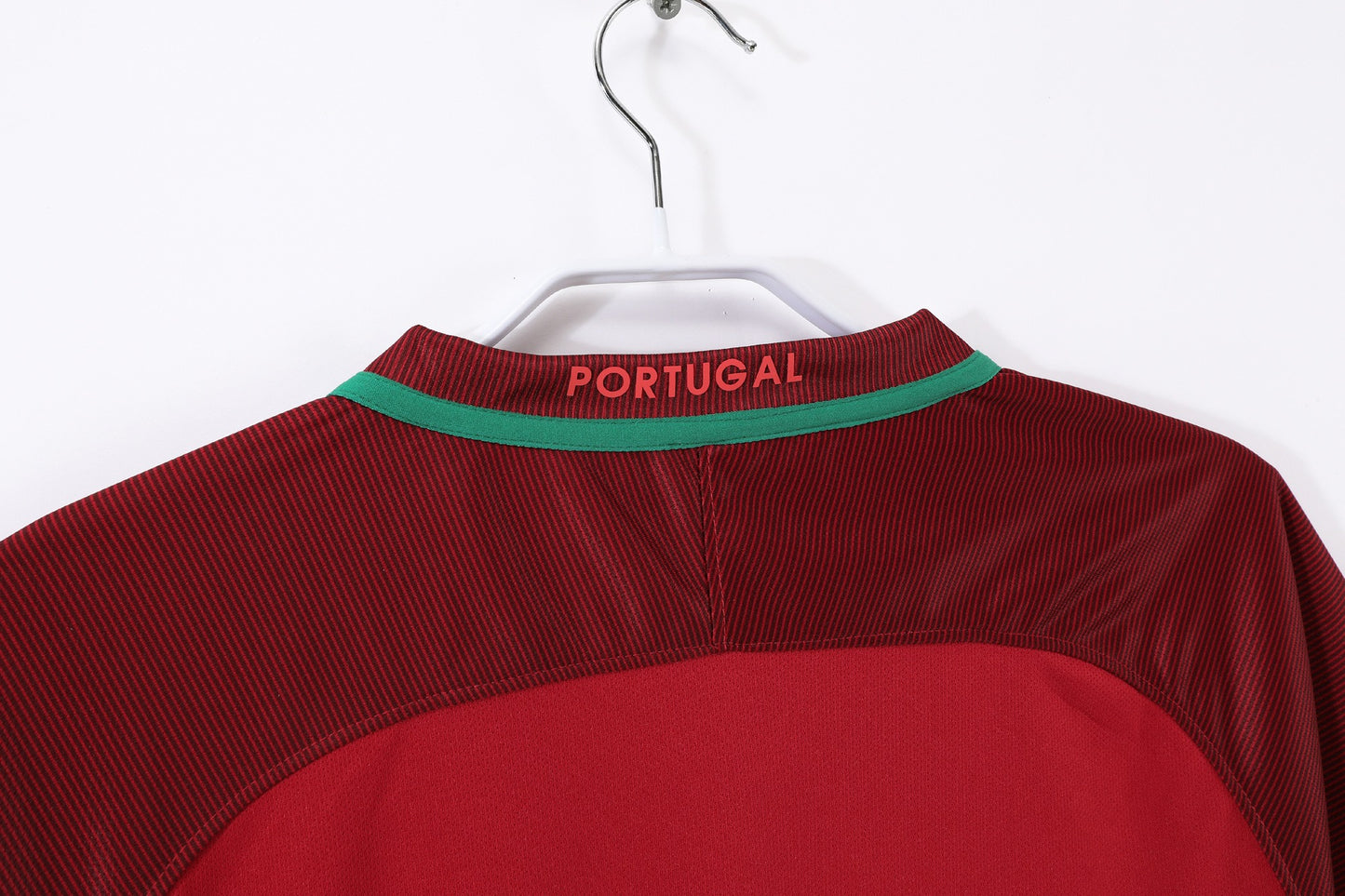 Camiseta de local de Portugal 2016