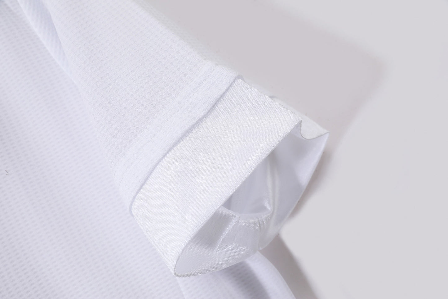 Camiseta de fútbol retro del Real Madrid 2015-2016 local