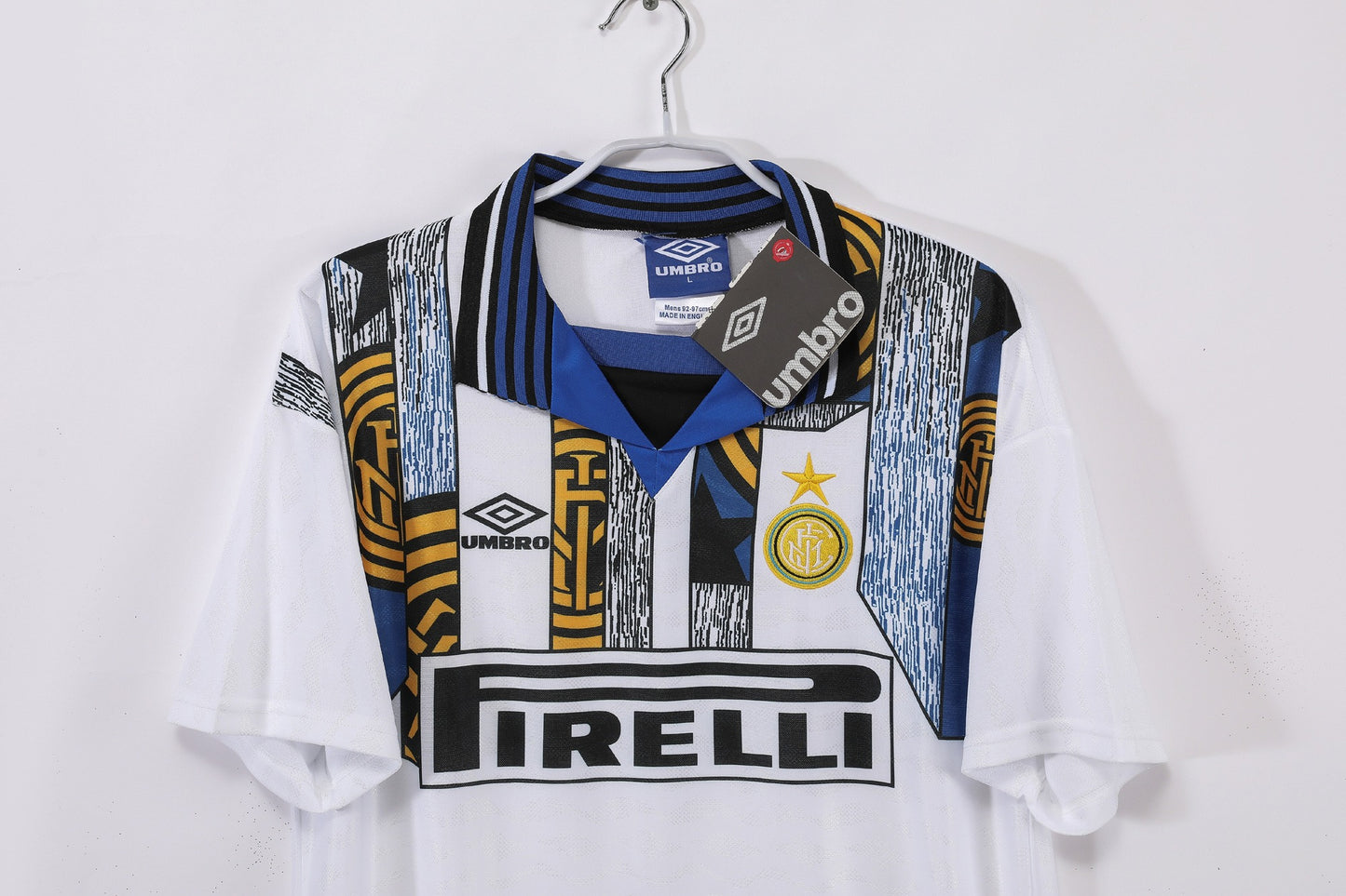 Camiseta de fútbol retro del Inter de Milán 1995-1996 visitante