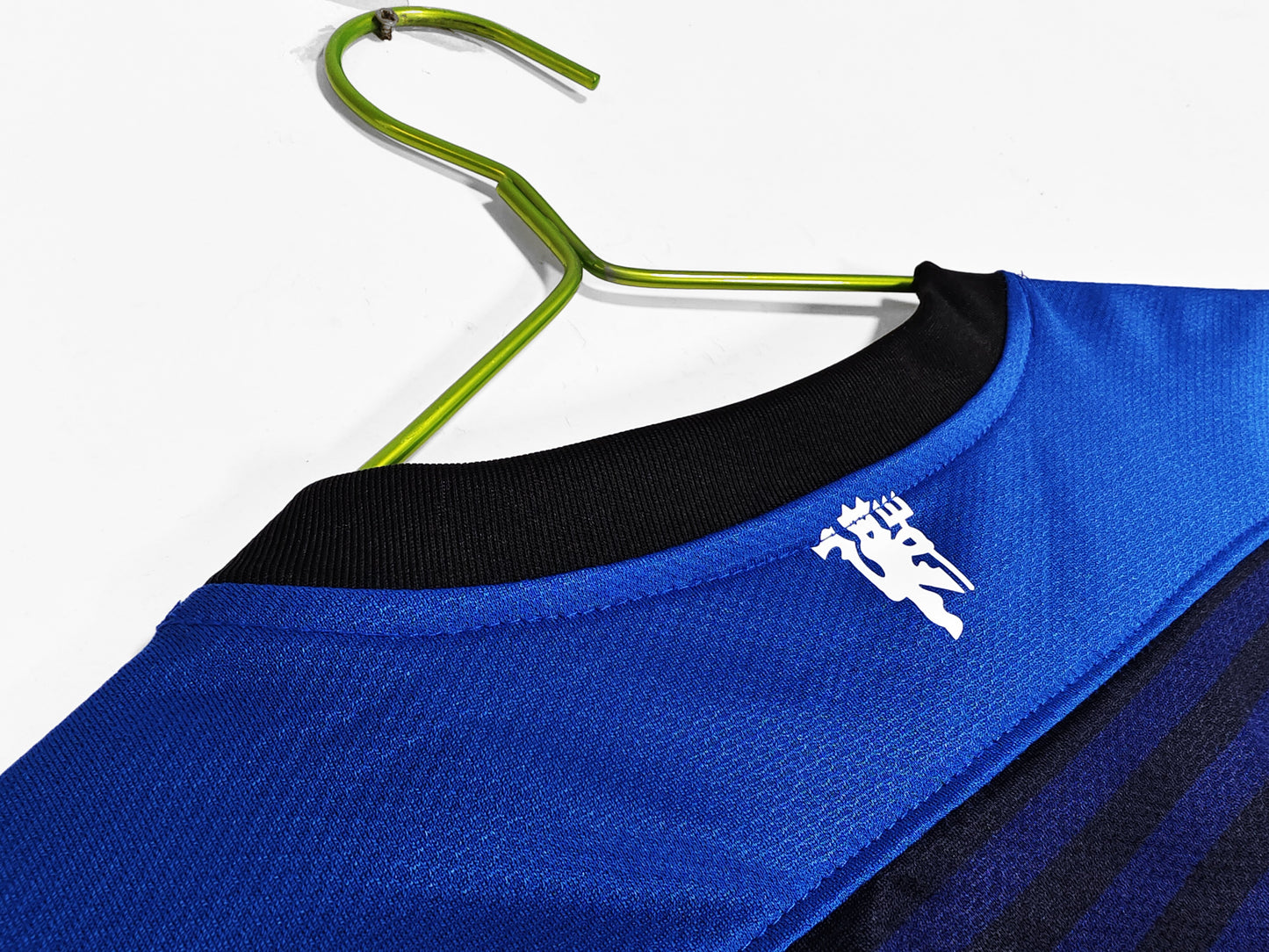 Maillot extérieur bleu Manchester United 2011-2012