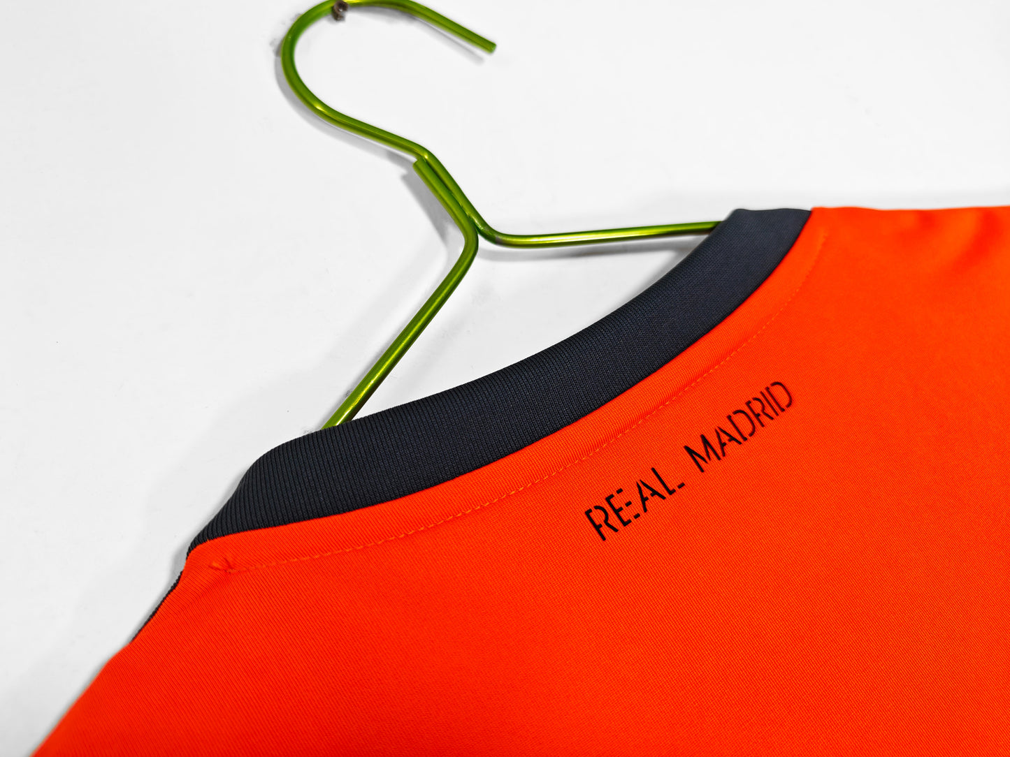 Camiseta Naranja de Visitante del Real Madrid 2013-2014