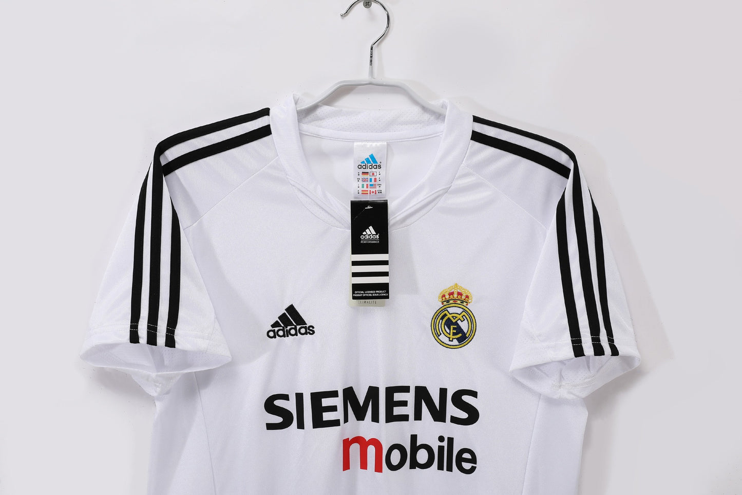 Real Madrid 2004-2005 Home Retro Football Shirt
