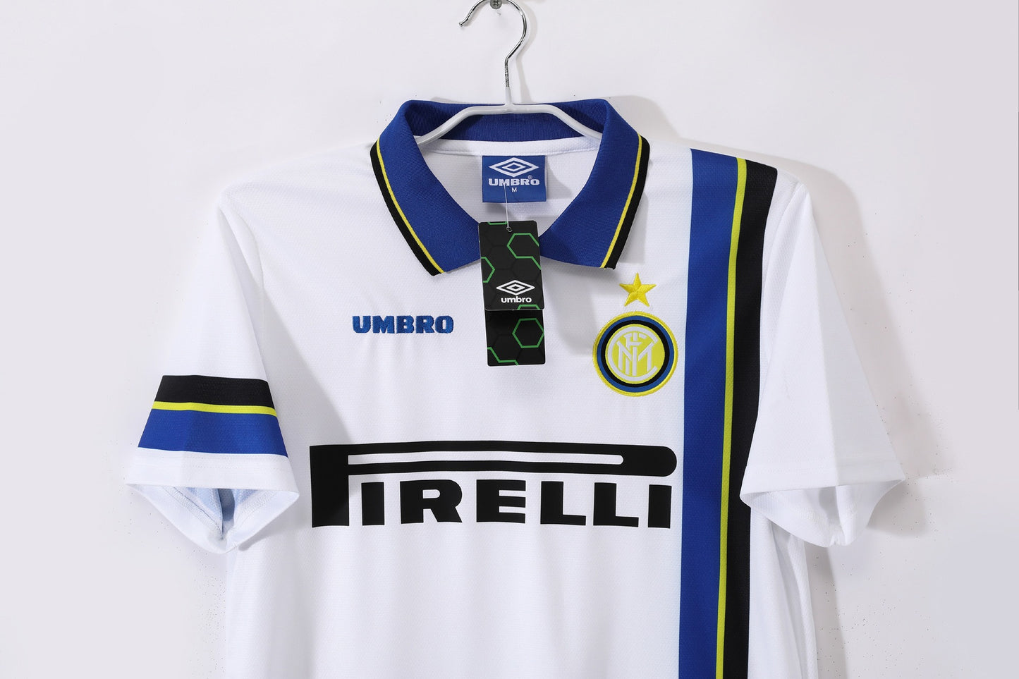 Camiseta de fútbol retro del Inter de Milán 1997-1998 de visitante