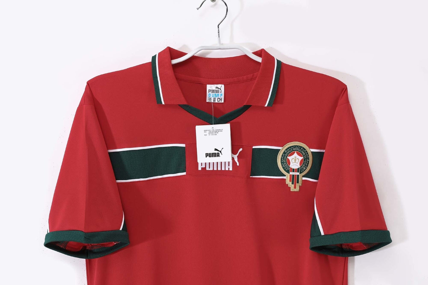 Camiseta de fútbol retro roja de Marruecos 1998