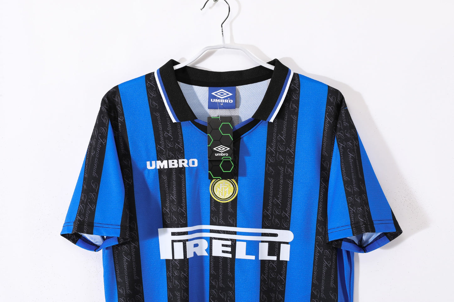 Camiseta de fútbol retro del Inter de Milán 1997-1998 local