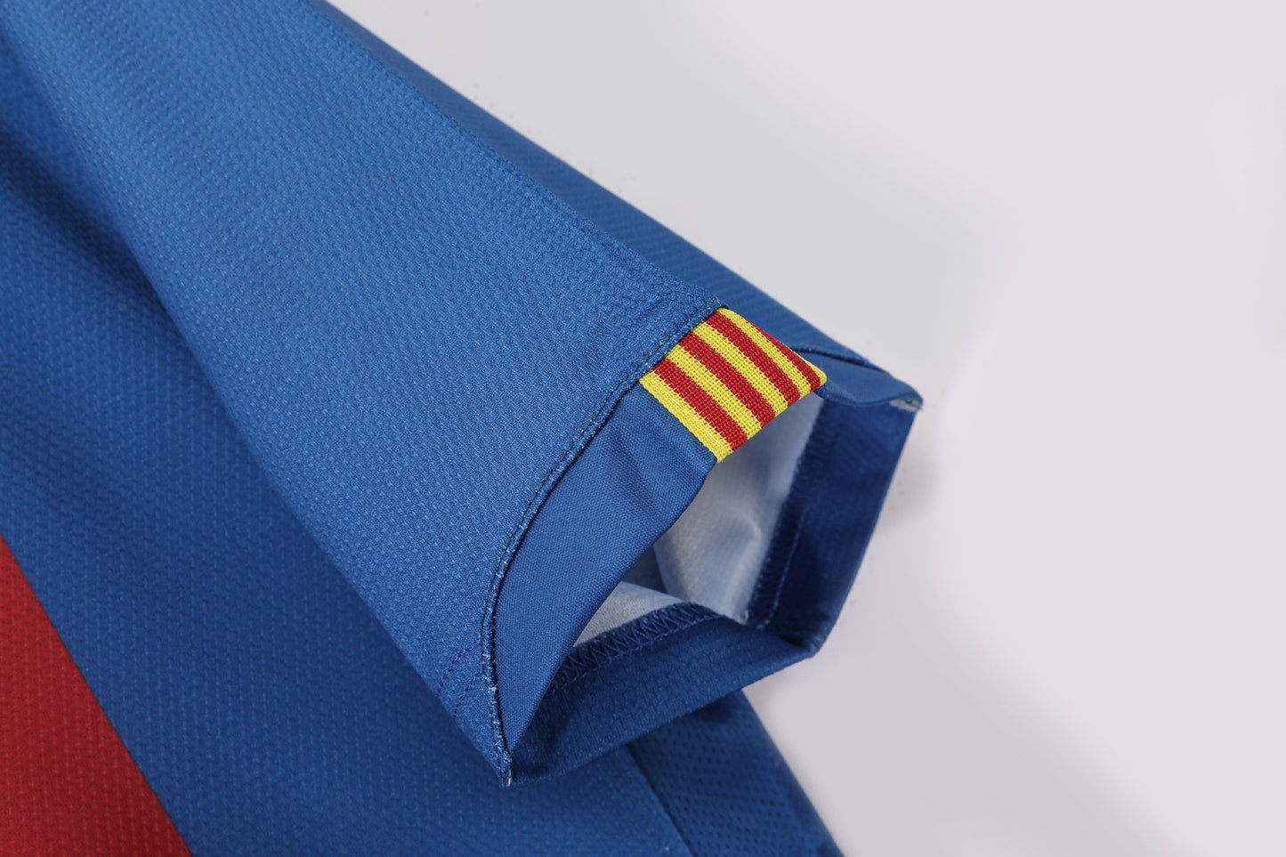 Barcelona 2006-2007 Home Retro Football Shirt