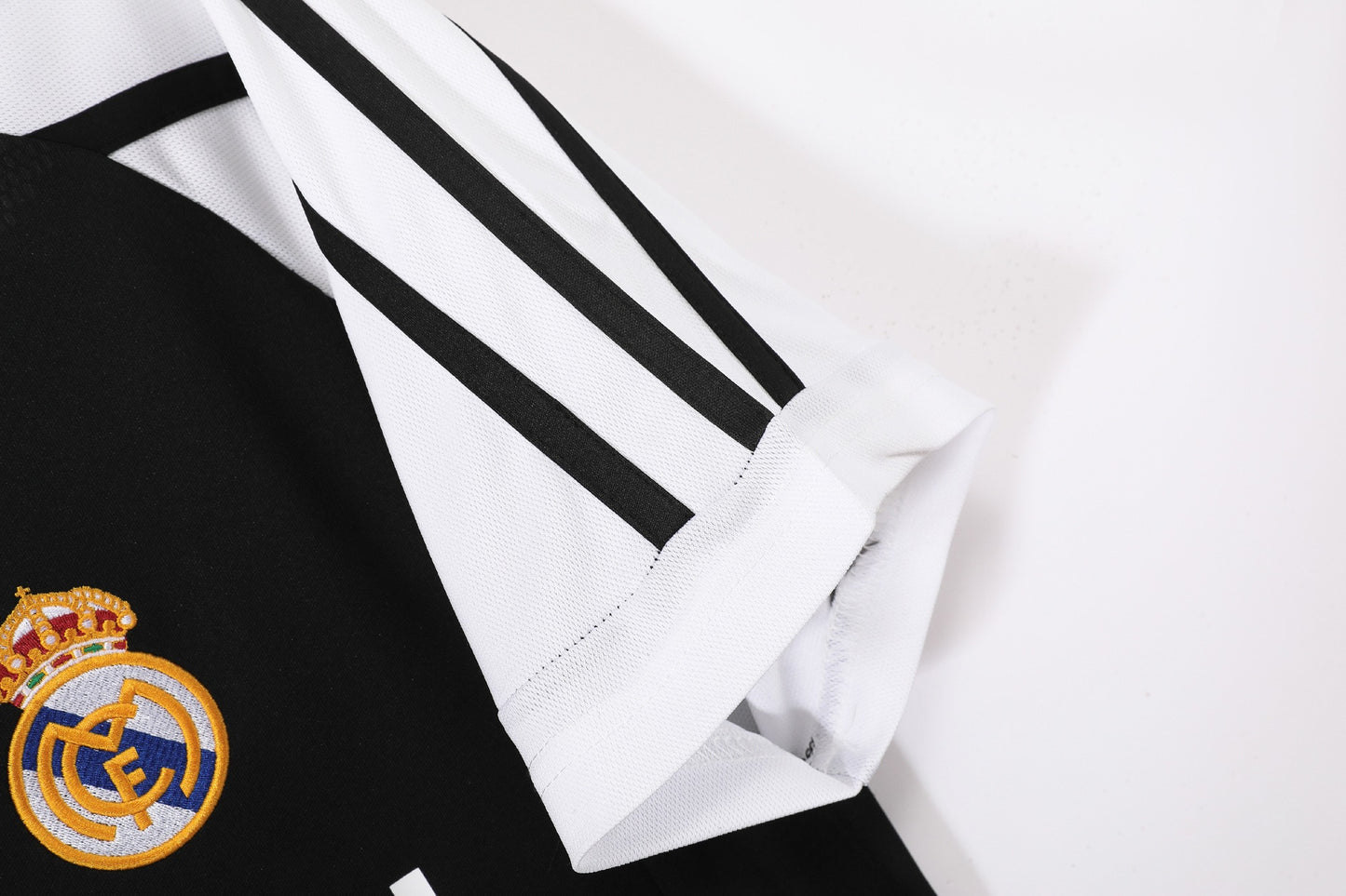 Maillot de foot rétro extérieur Real Madrid 2001-2002