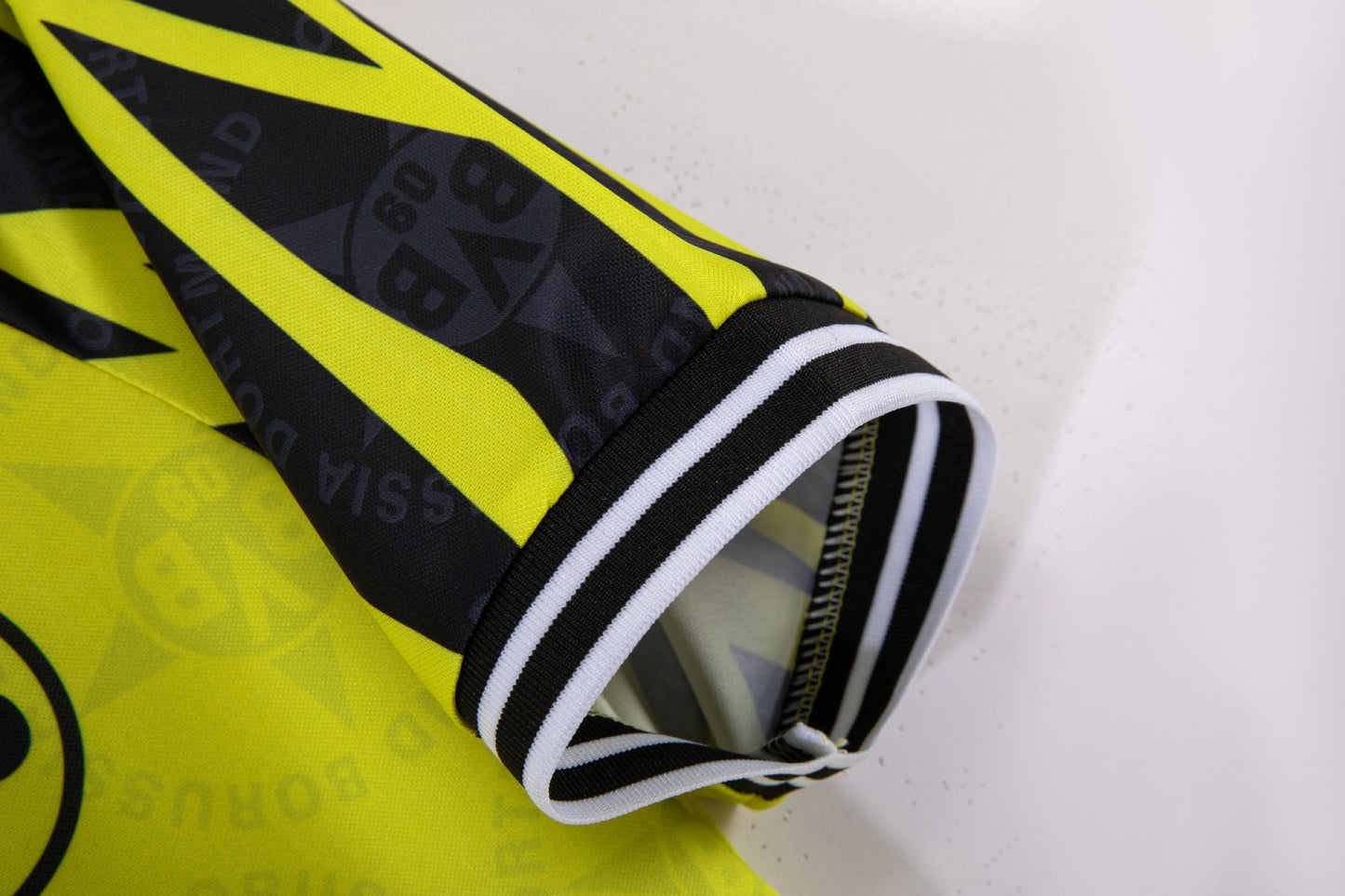 Borussia Dortmund 1994-1995 Home Jersey