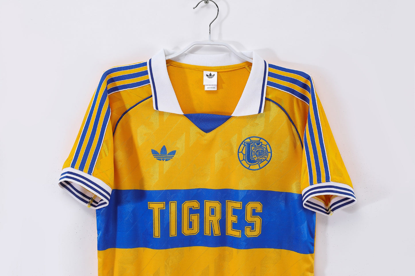 Camiseta de local del 65 aniversario de Tigres 2010
