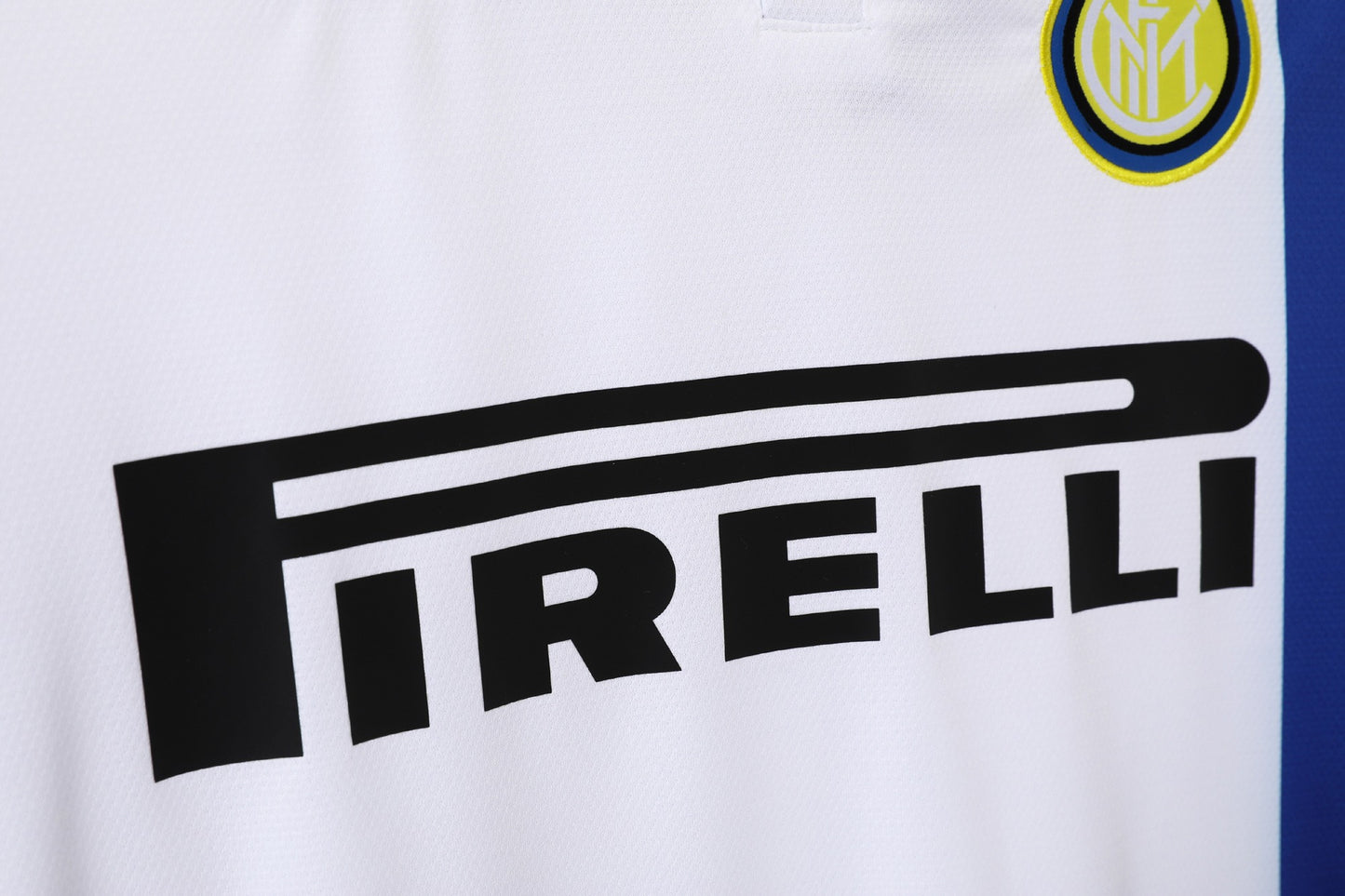 Camiseta de fútbol retro del Inter de Milán 1997-1998 de visitante