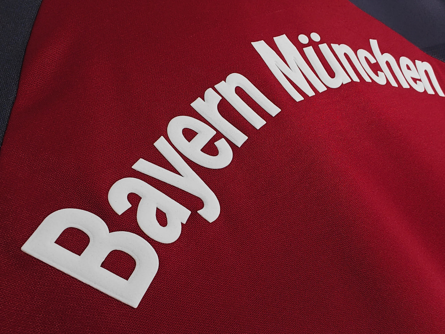Bayern Munich 2001-2002 Home Jersey