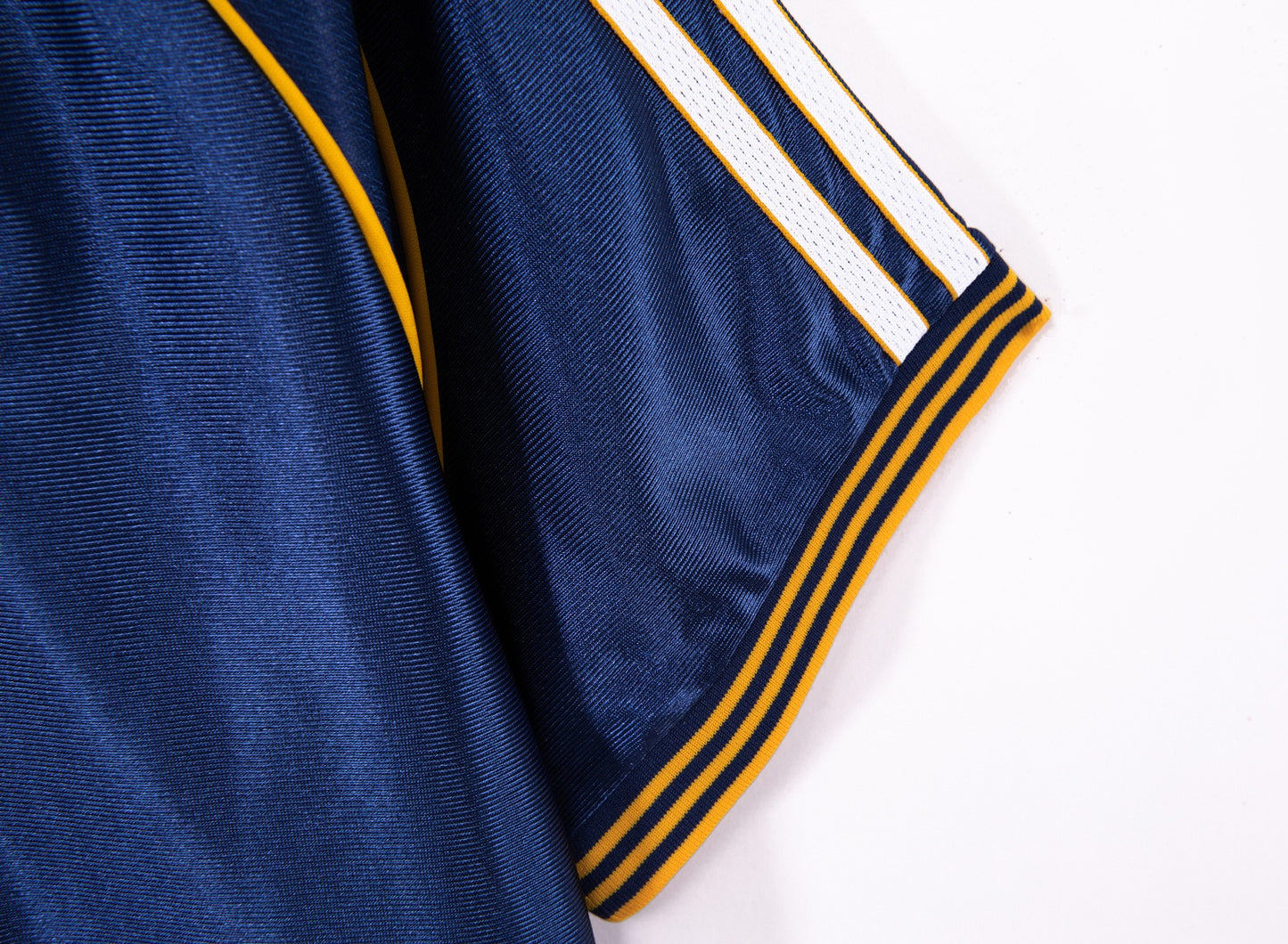 Camiseta de fútbol retro azul de la segunda equipación del Real Madrid 1998-2000