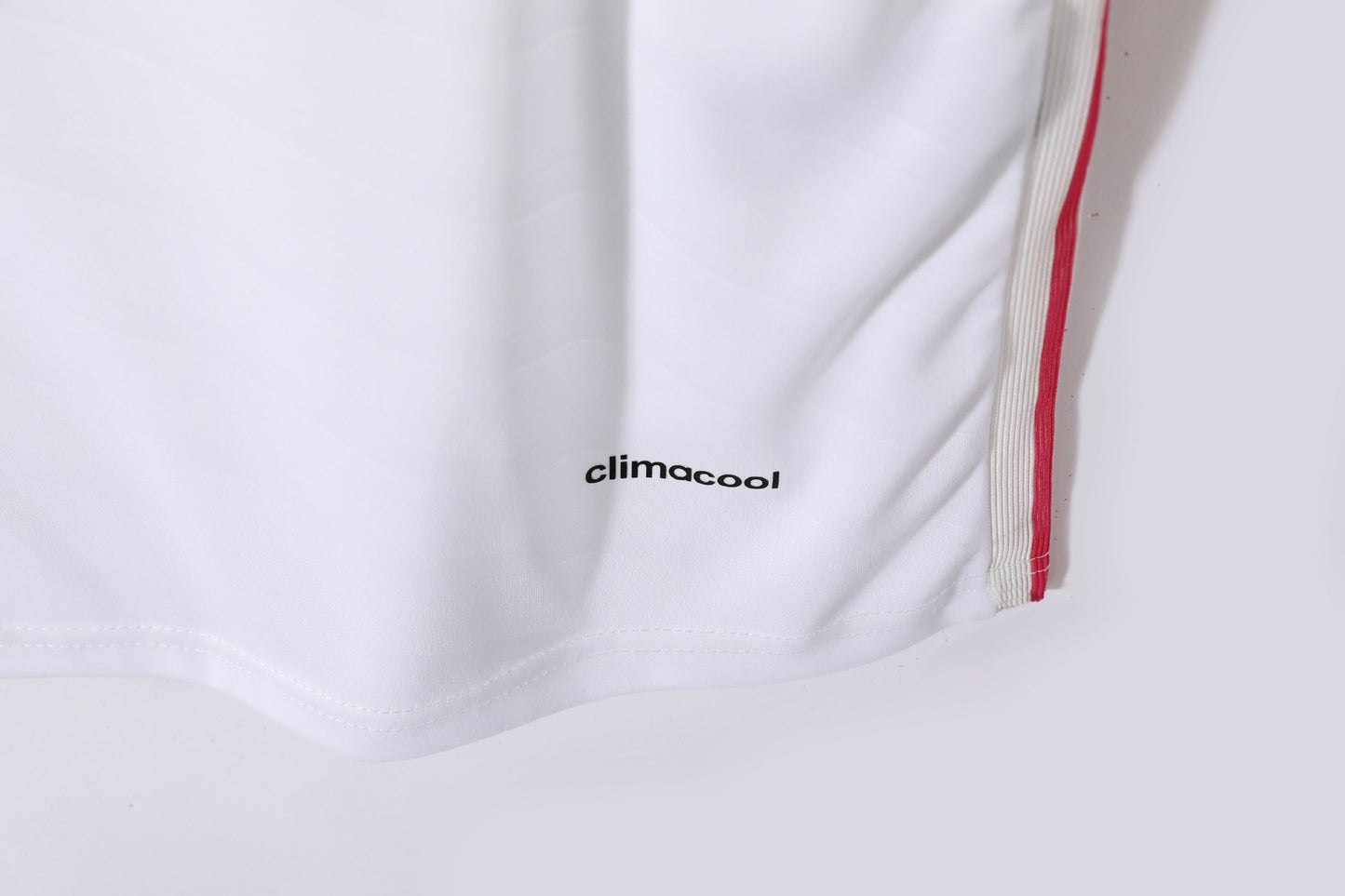 Camiseta retro de fútbol local del Real Madrid 2014-2015