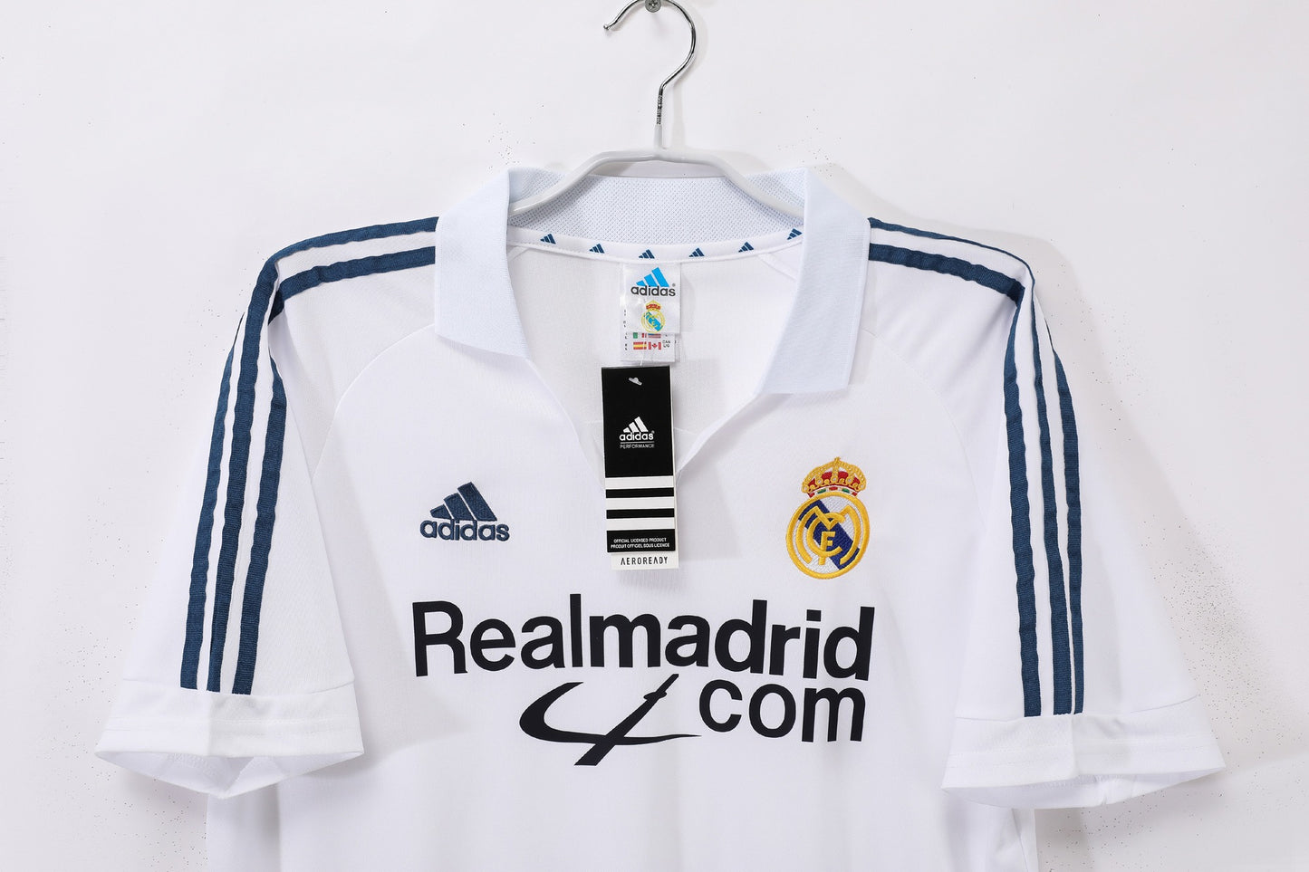 Real Madrid 2001-2002 Home Retro Football Shirt