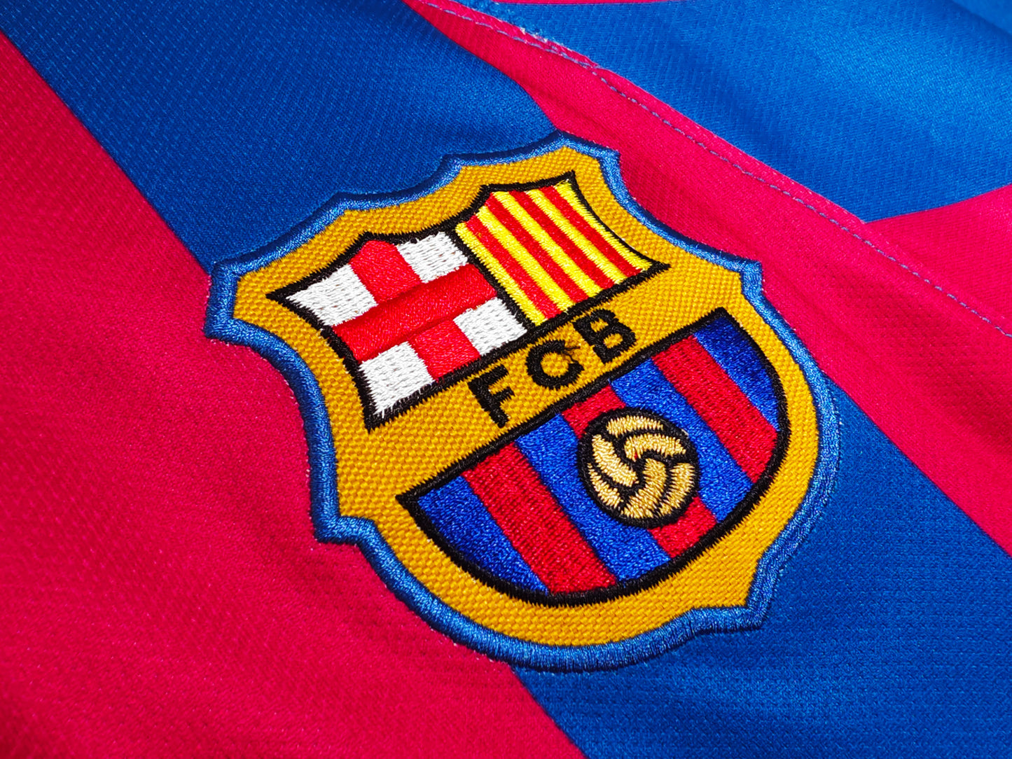 Barcelona 2005-2006 Home Long Sleeve Jersey