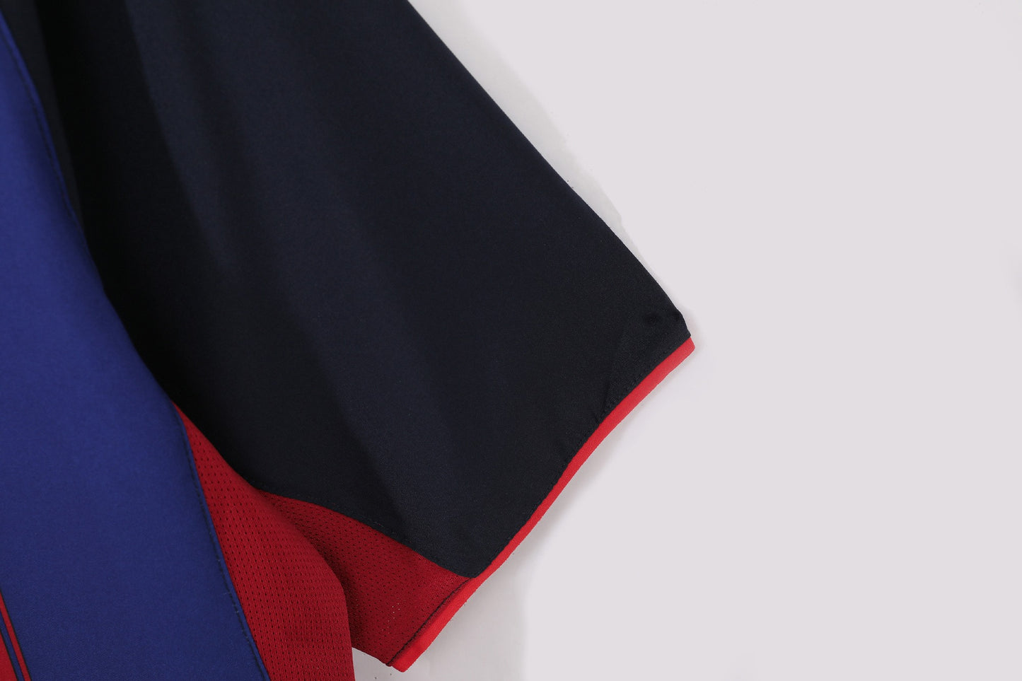 Barcelona 2003-2004 Home Retro Football Shirt
