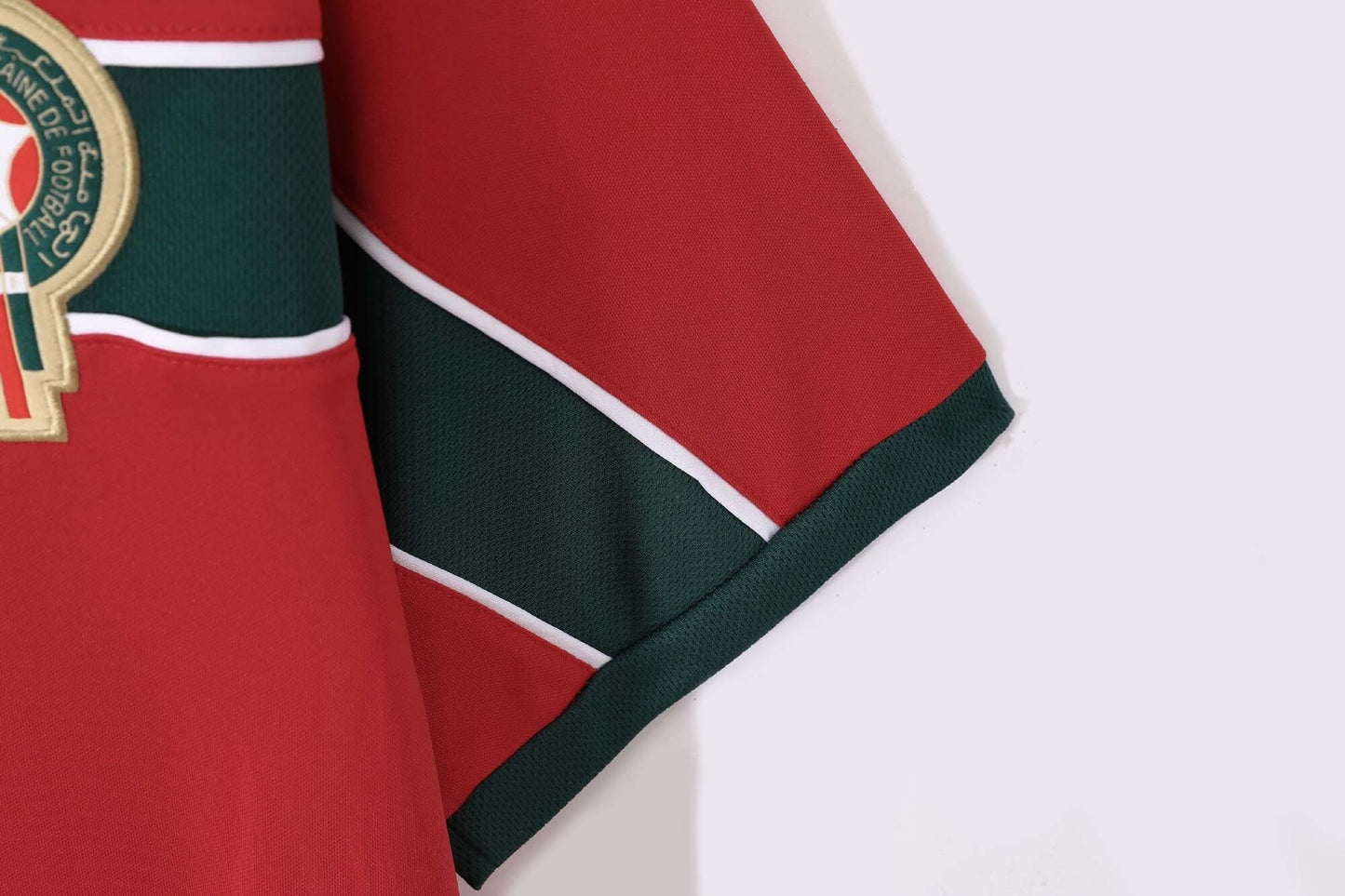 Camiseta de fútbol retro roja de Marruecos 1998