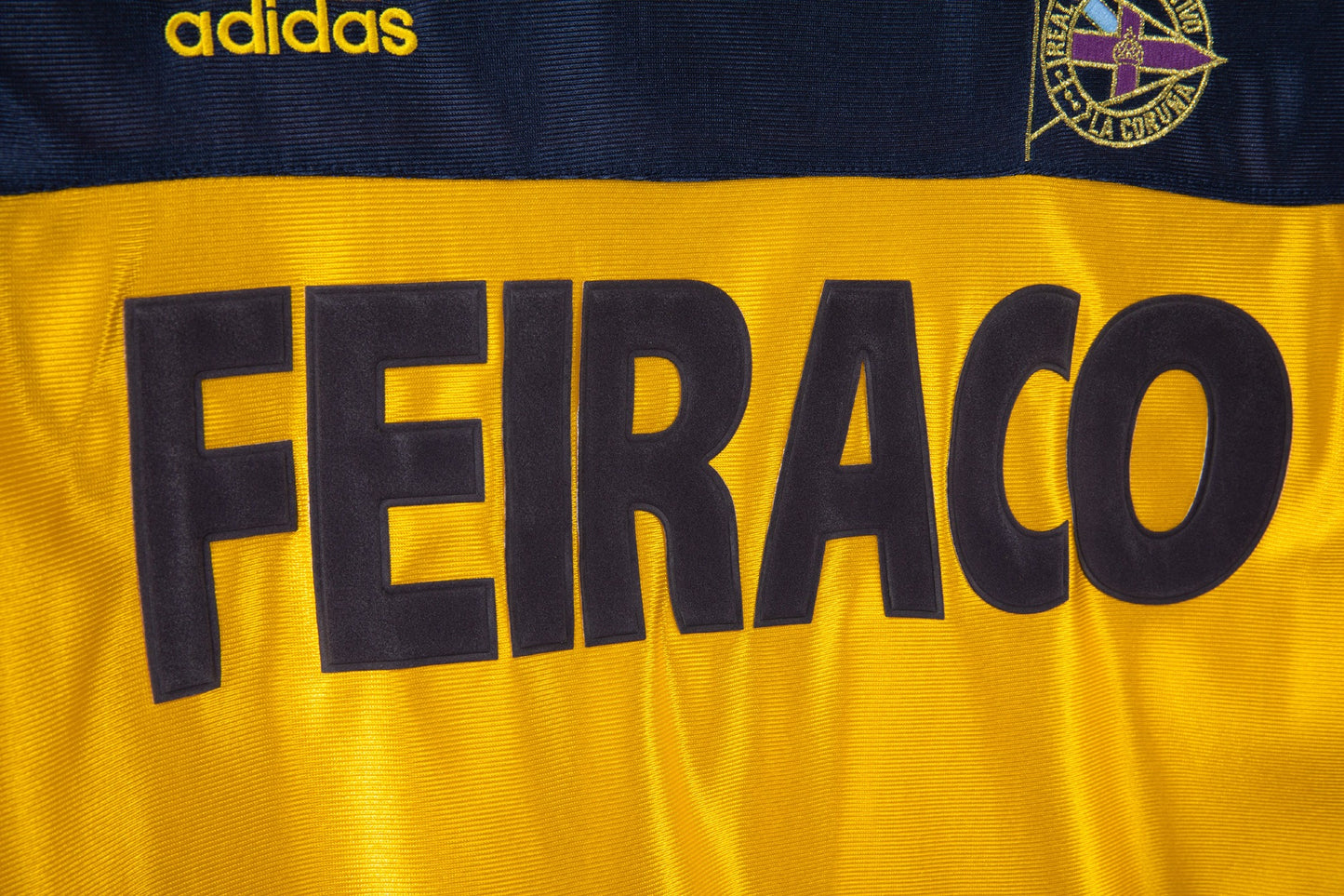 Deportivo La Coruña 1999-2000 Second Away Gold Retro Football Shirt