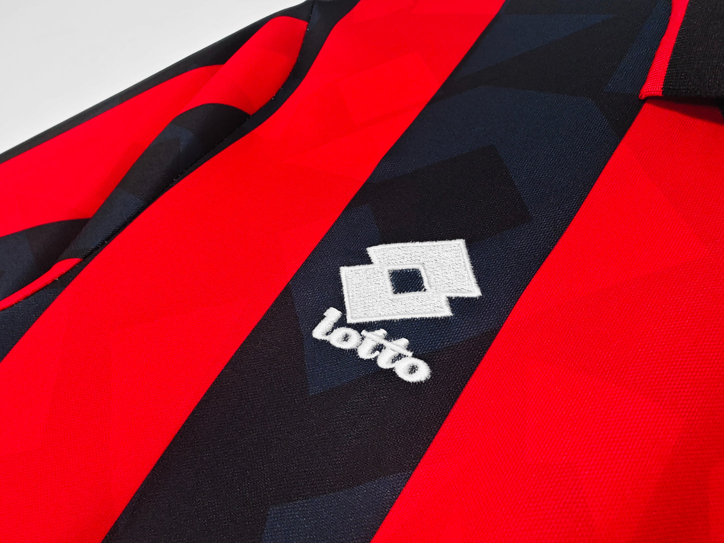 AC Milan 1993-1994 Home Jersey
