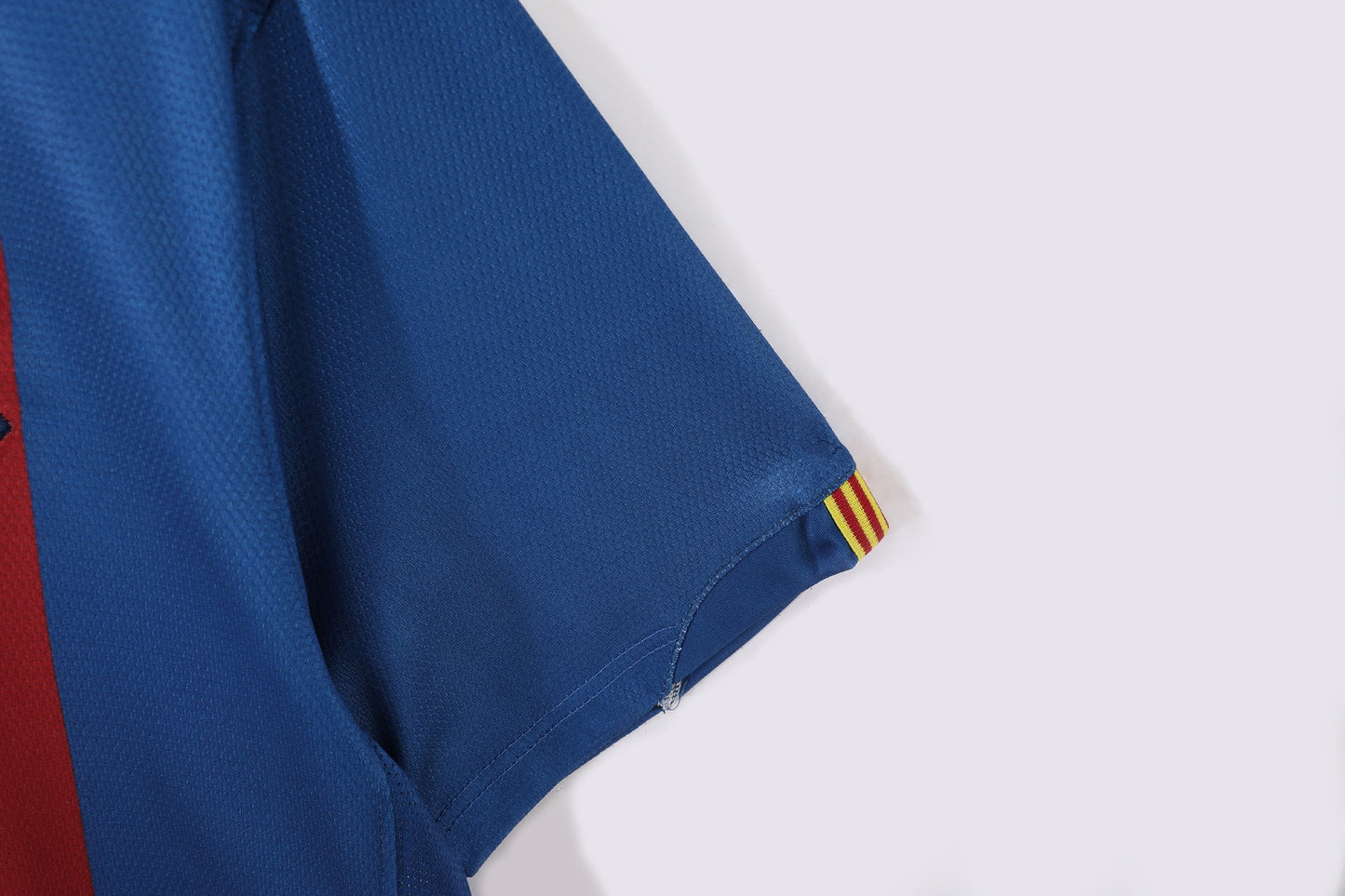 Barcelona 2006-2007 Home Retro Football Shirt