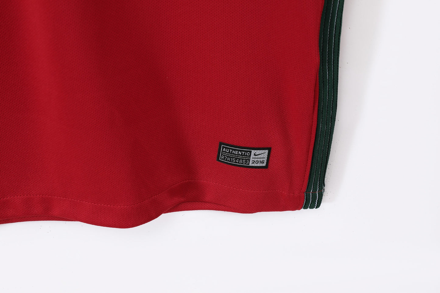 Camiseta de local de Portugal 2016