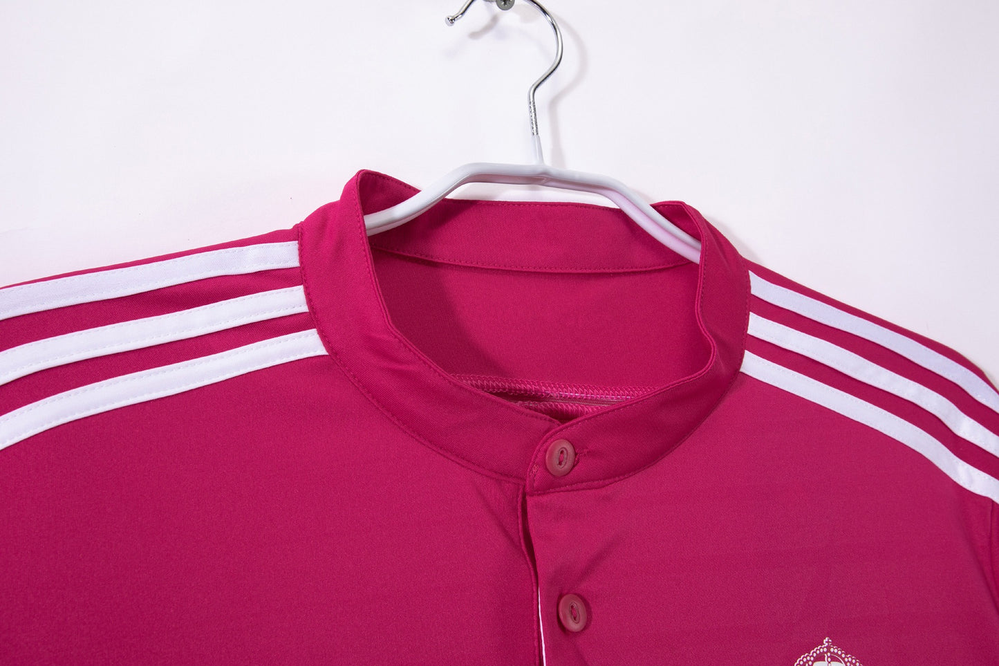 Camiseta de fútbol retro del Real Madrid 2014-2015, segunda equipación, magenta