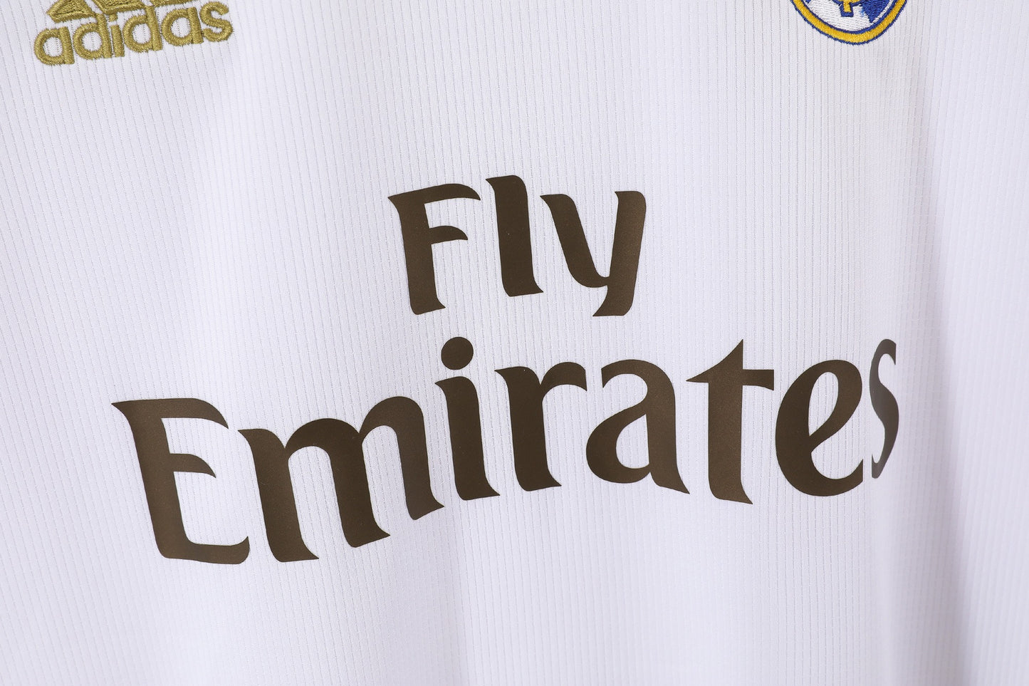 Camiseta de local del Real Madrid 2019-2020