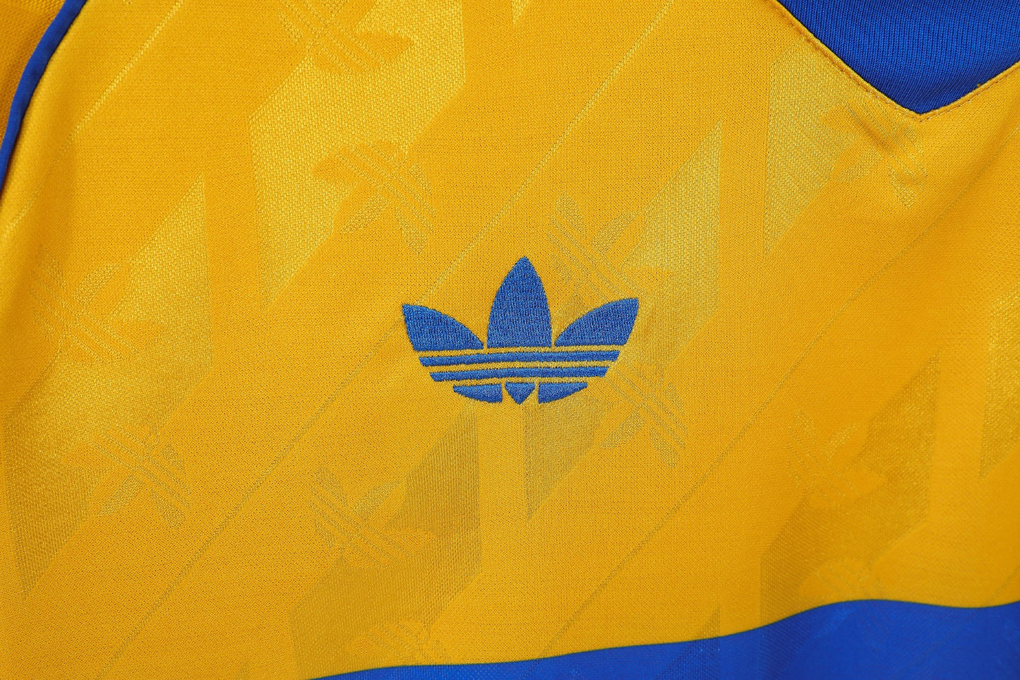 Camiseta de local del 65 aniversario de Tigres 2010